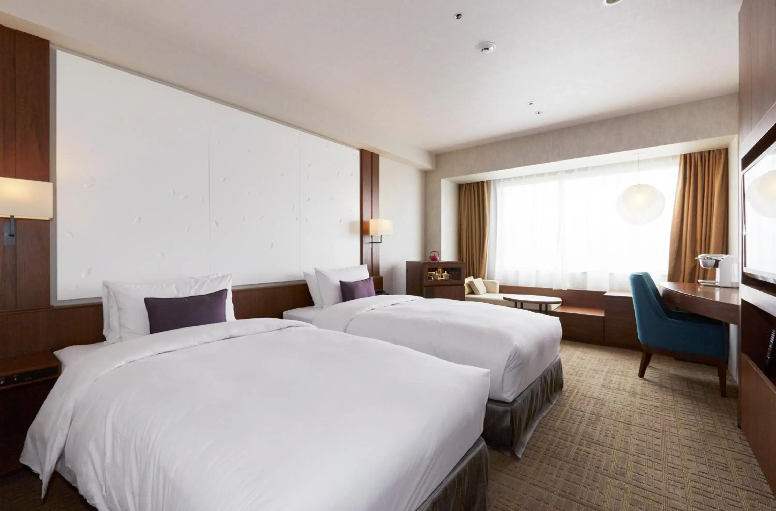 Bed in Keio Plaza Hotel Sapporo