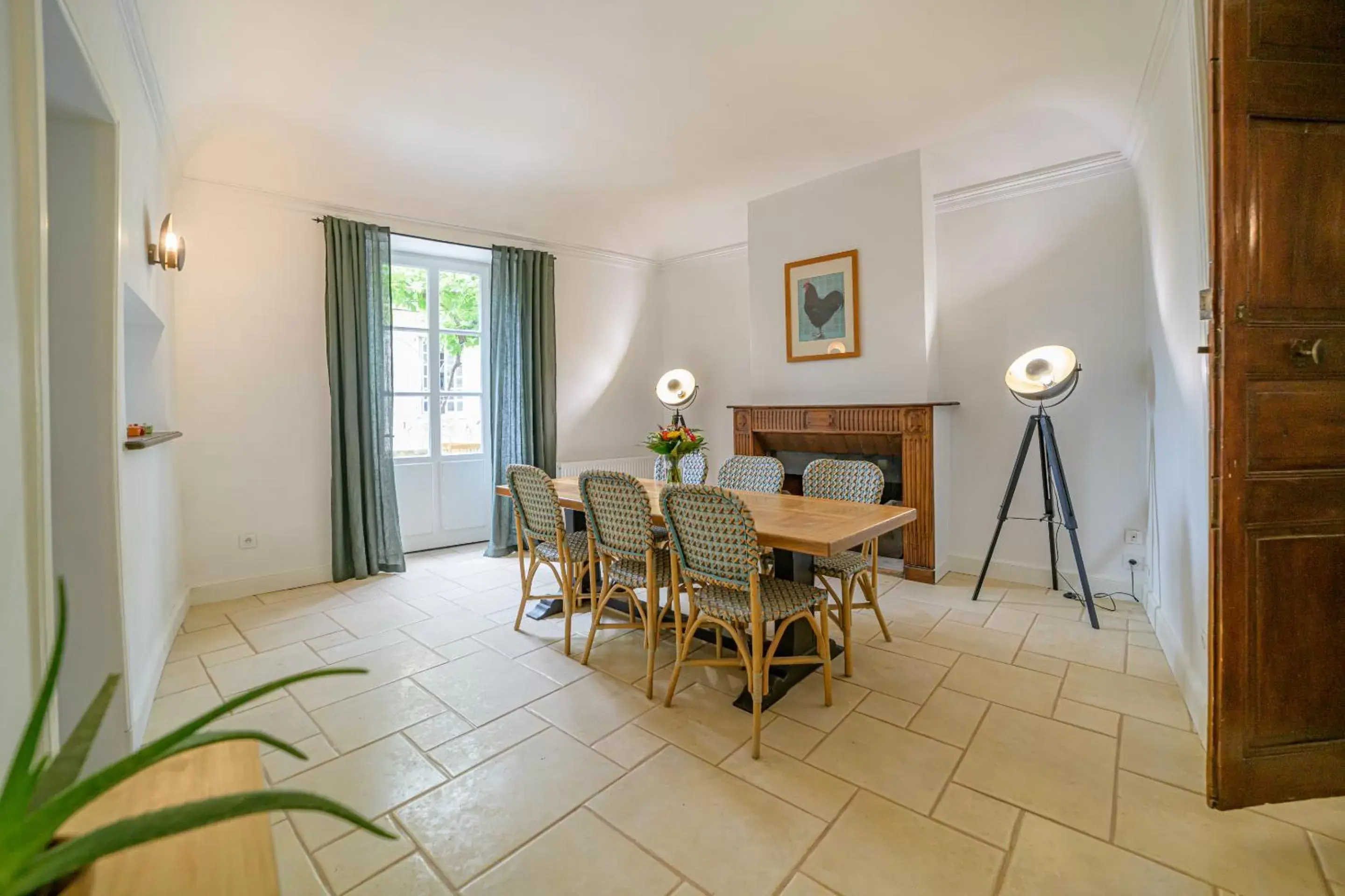 Living room, Dining Area in La Tour Des Remparts