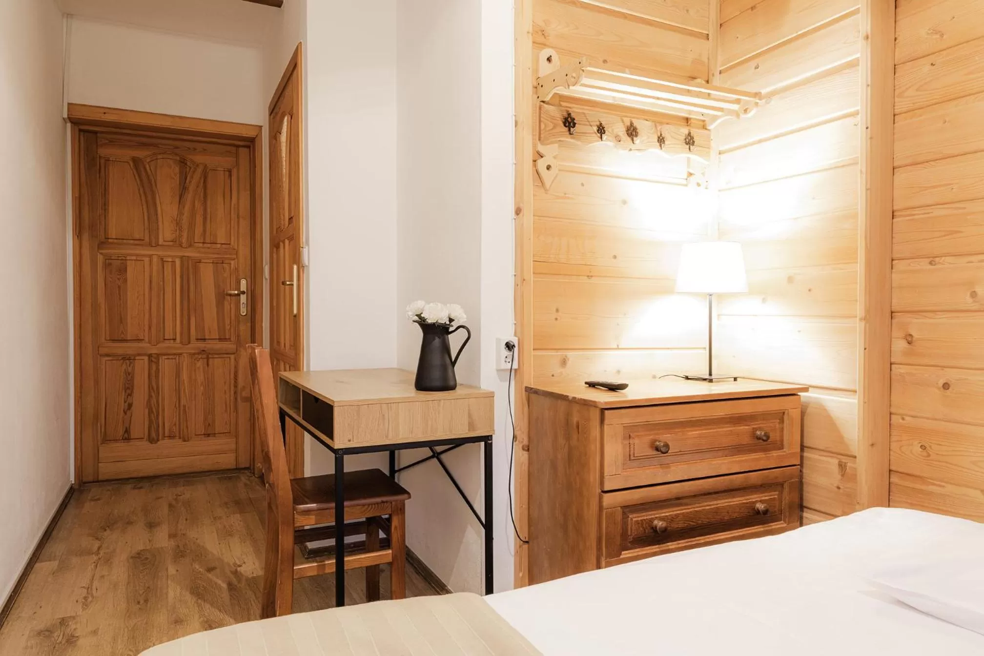 Property building, Bed in Chata u Bronka