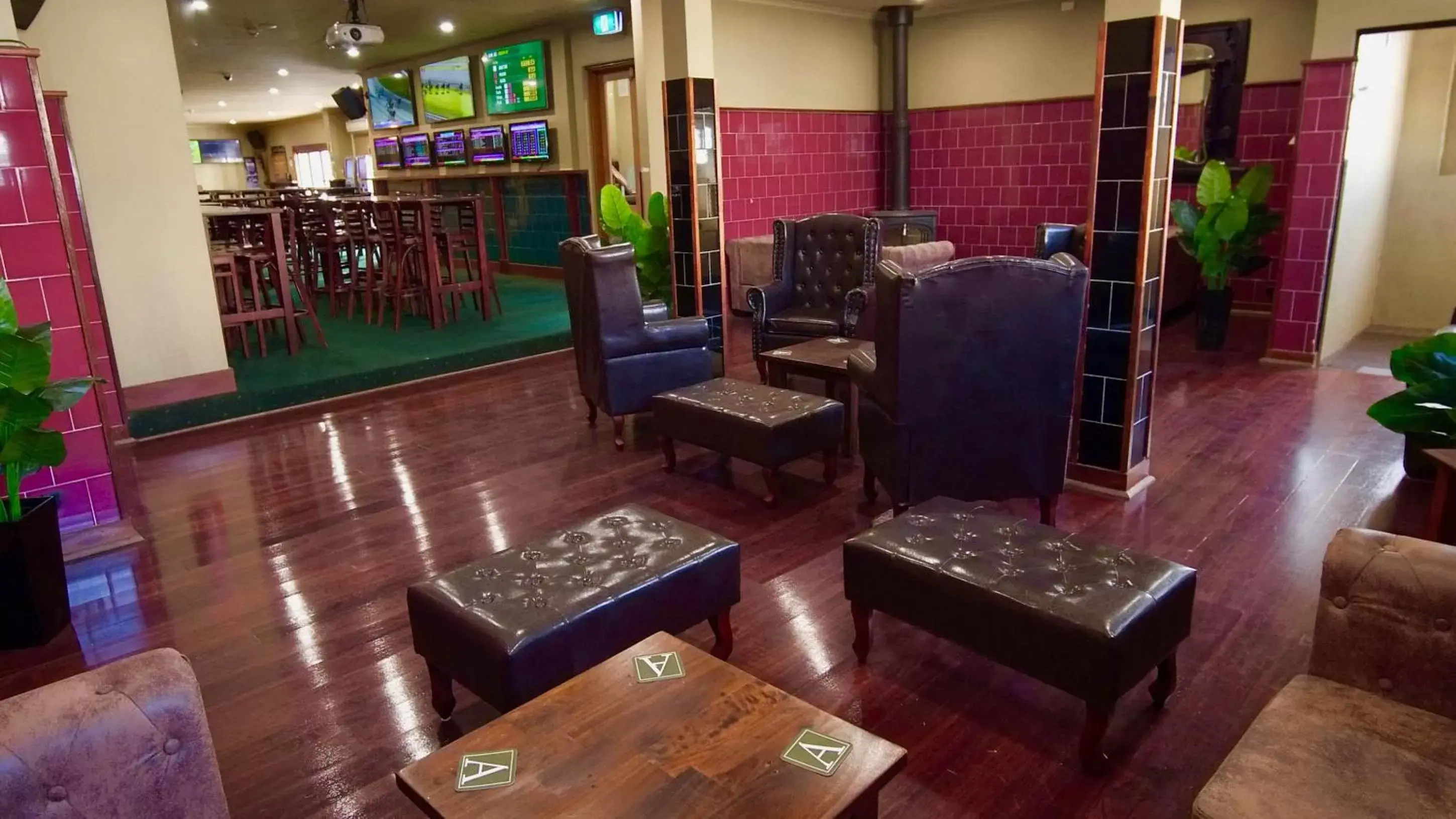 Lounge or bar, Lobby/Reception in Argyle Hotel Southern Highlands