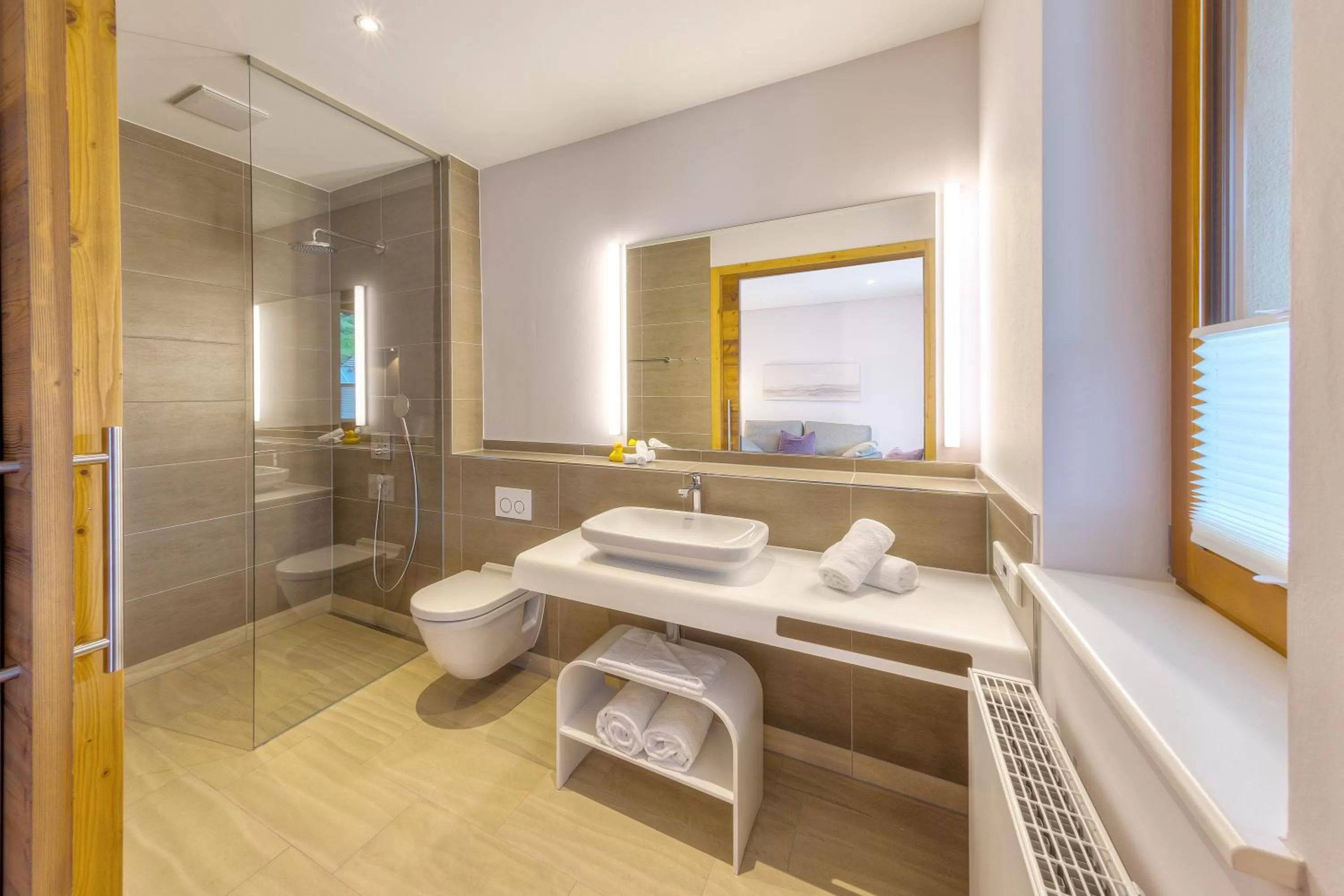 Shower in Mosers Blume Relax & Genuss Hotel