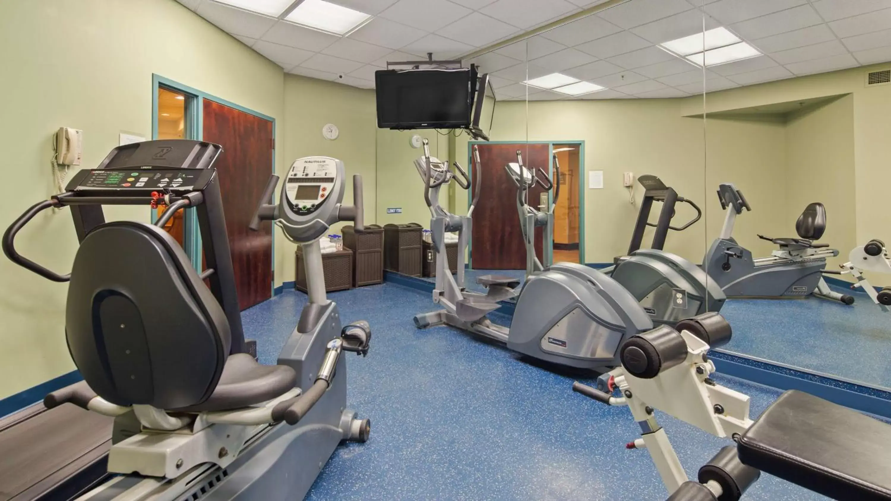 Activities, Fitness Center/Facilities in Best Western Aku Tiki Inn