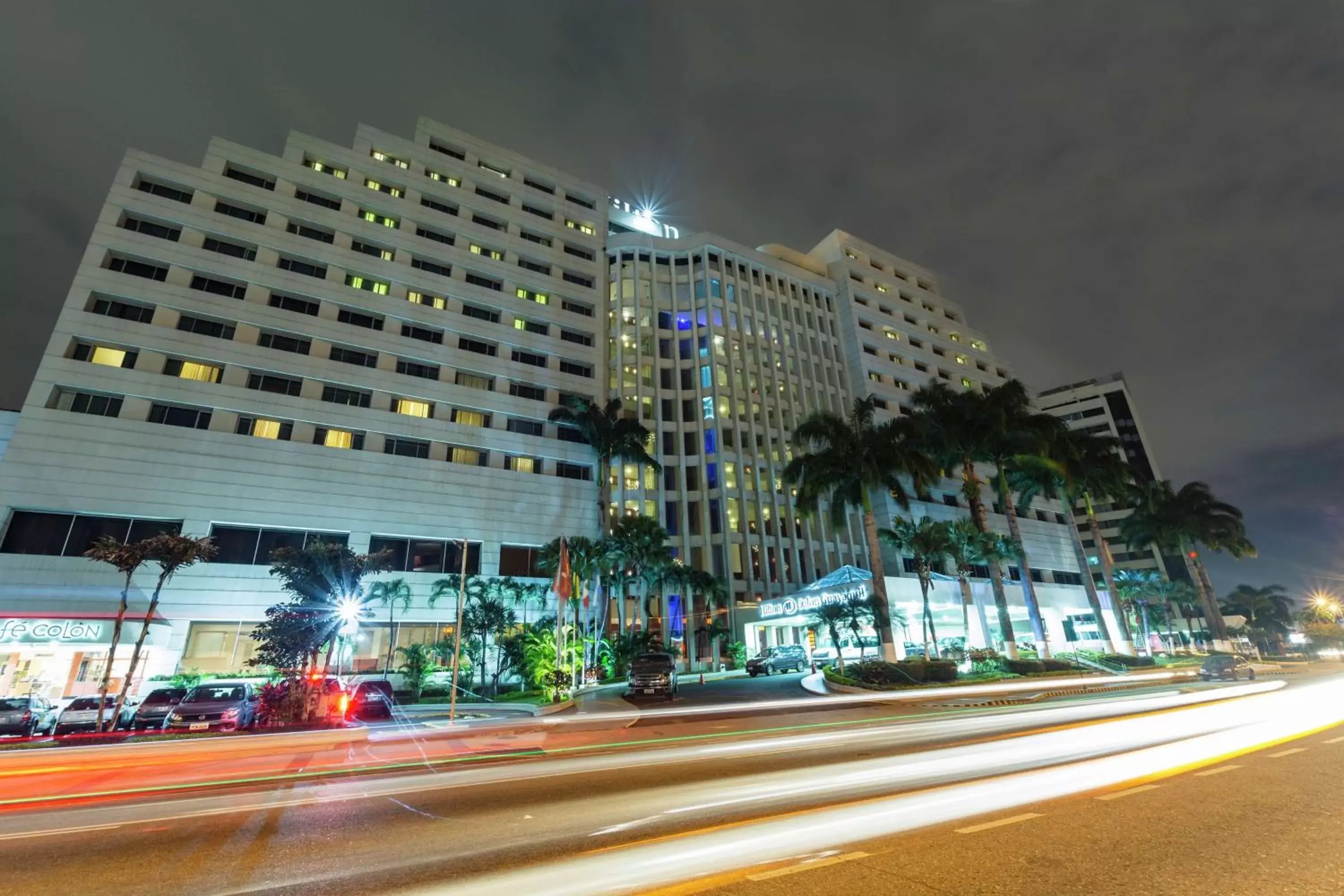 Property building in Hilton Colon Guayaquil Hotel