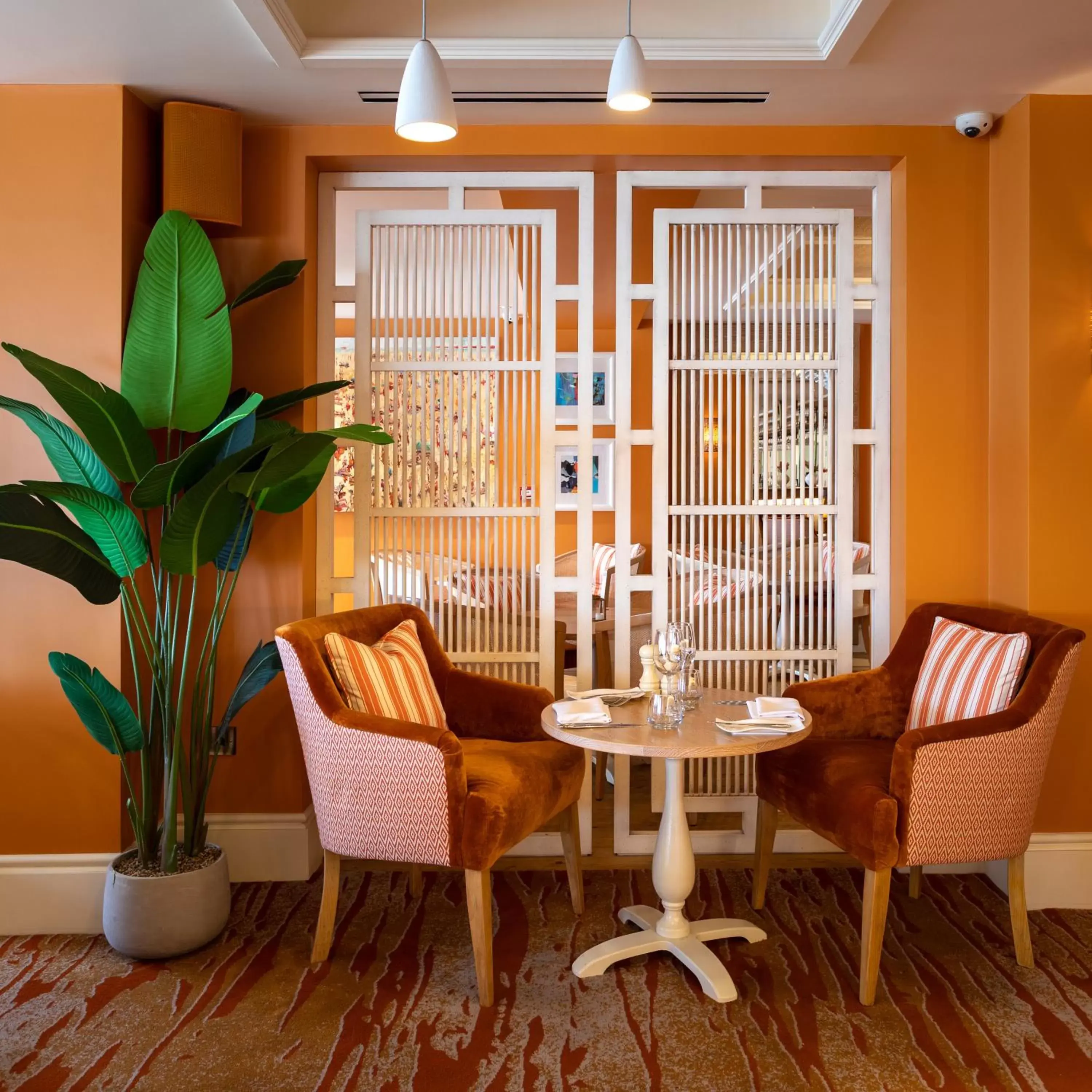 Dining area in Roslin Beach Hotel