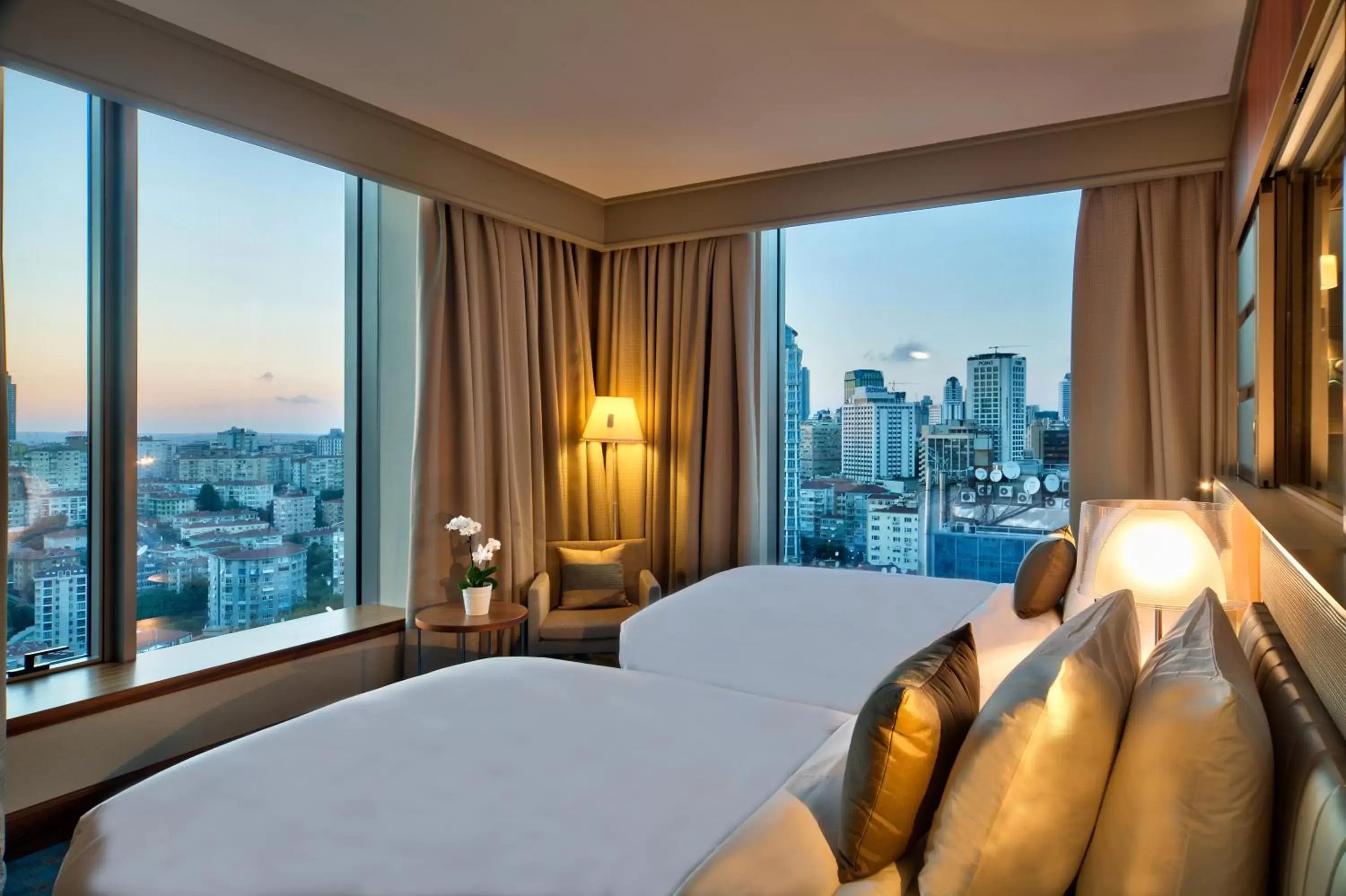 Bed, City View in Renaissance Istanbul Polat Bosphorus Hotel