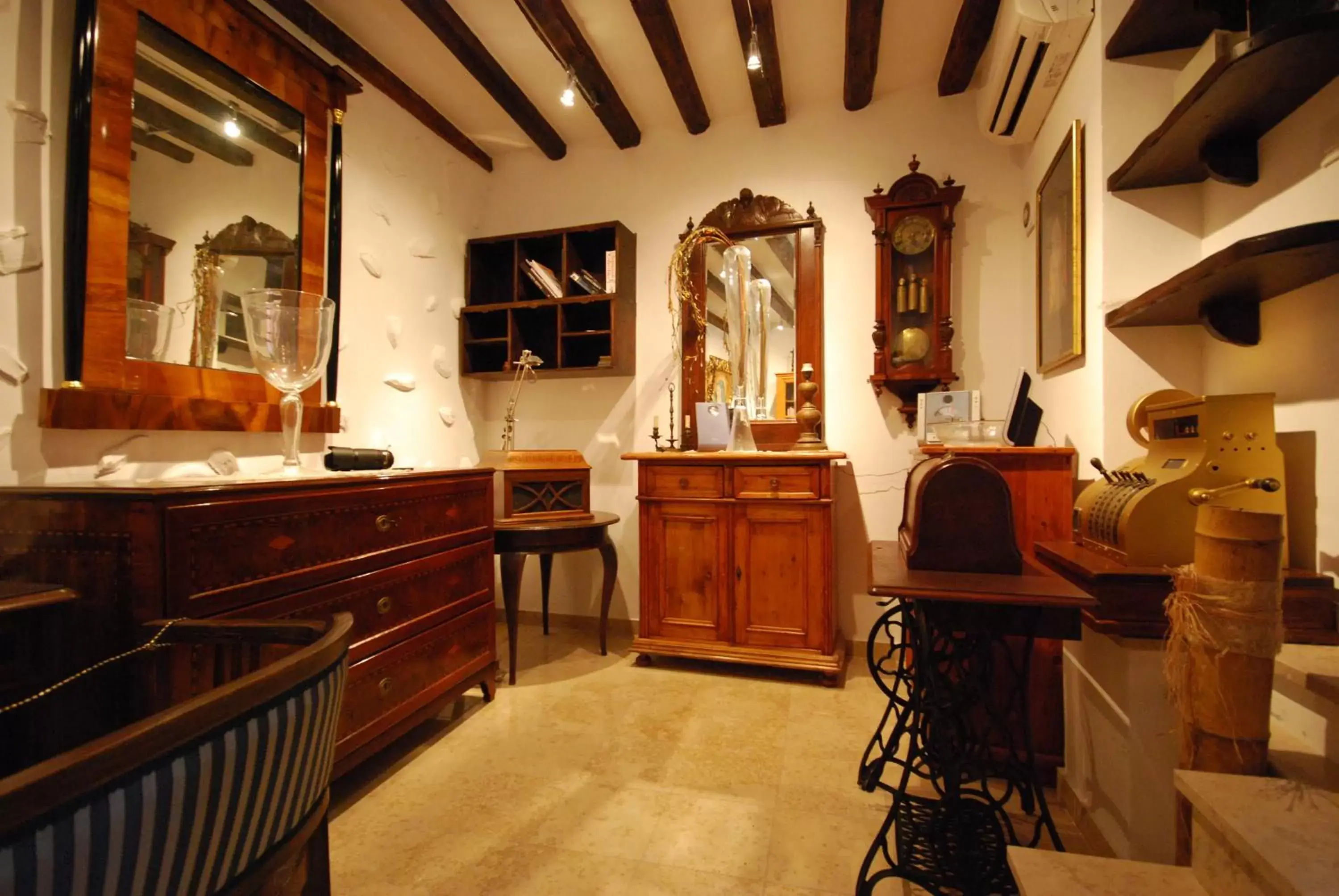 Neighbourhood, Kitchen/Kitchenette in Villa Tuttorotto