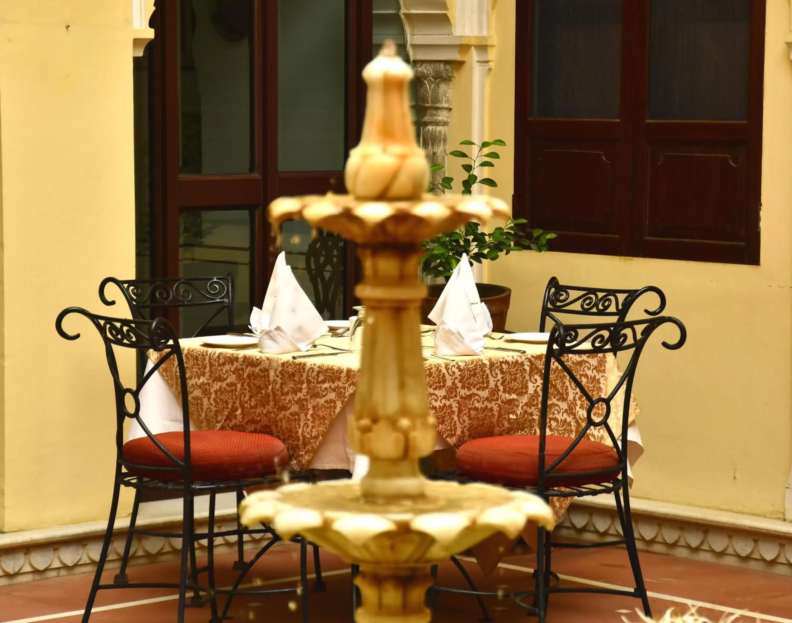Day, Restaurant/Places to Eat in Khandela Haveli - a Boutique Heritage Hotel