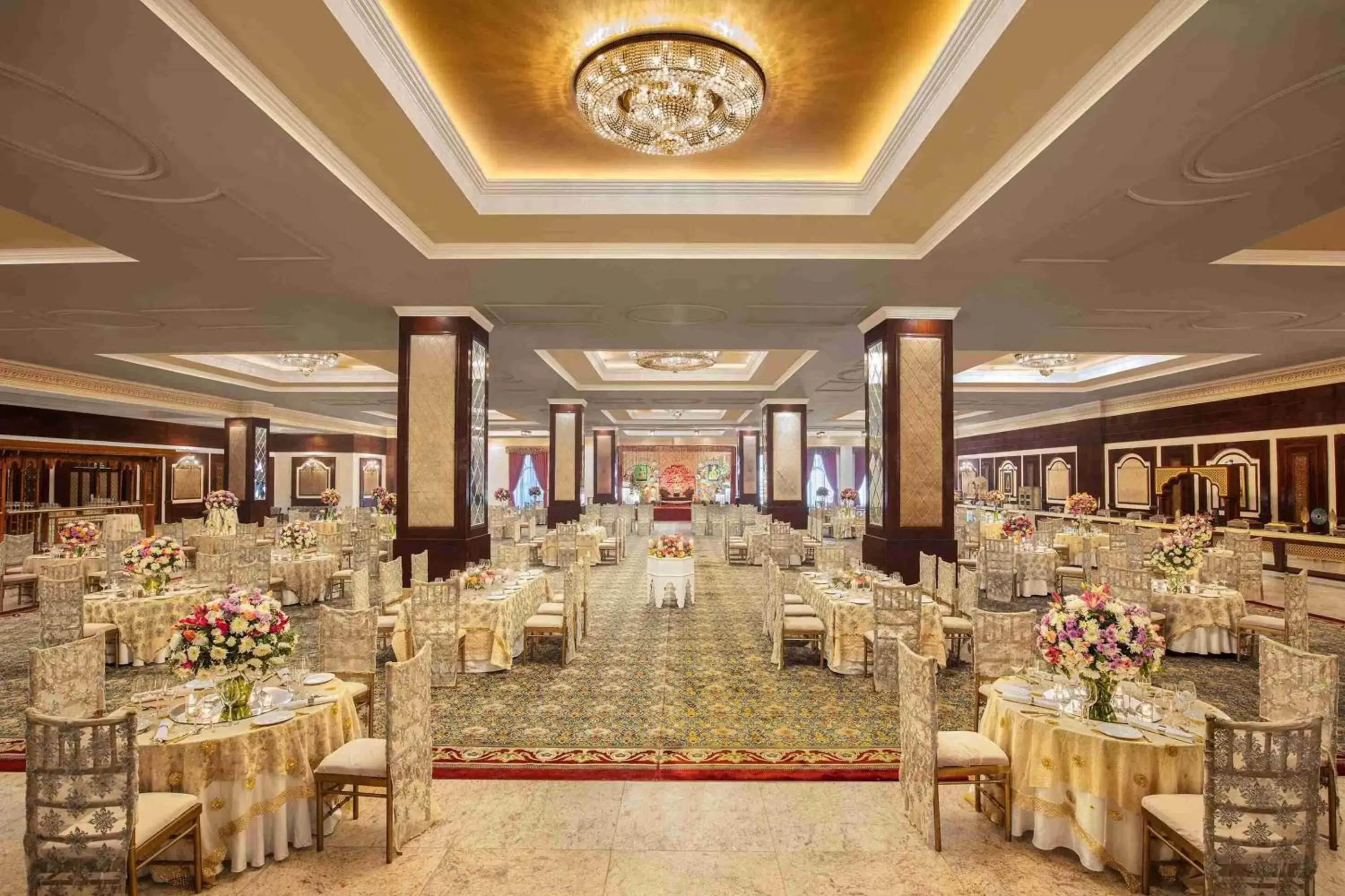 Banquet/Function facilities, Restaurant/Places to Eat in Noormahal Palace Hotel