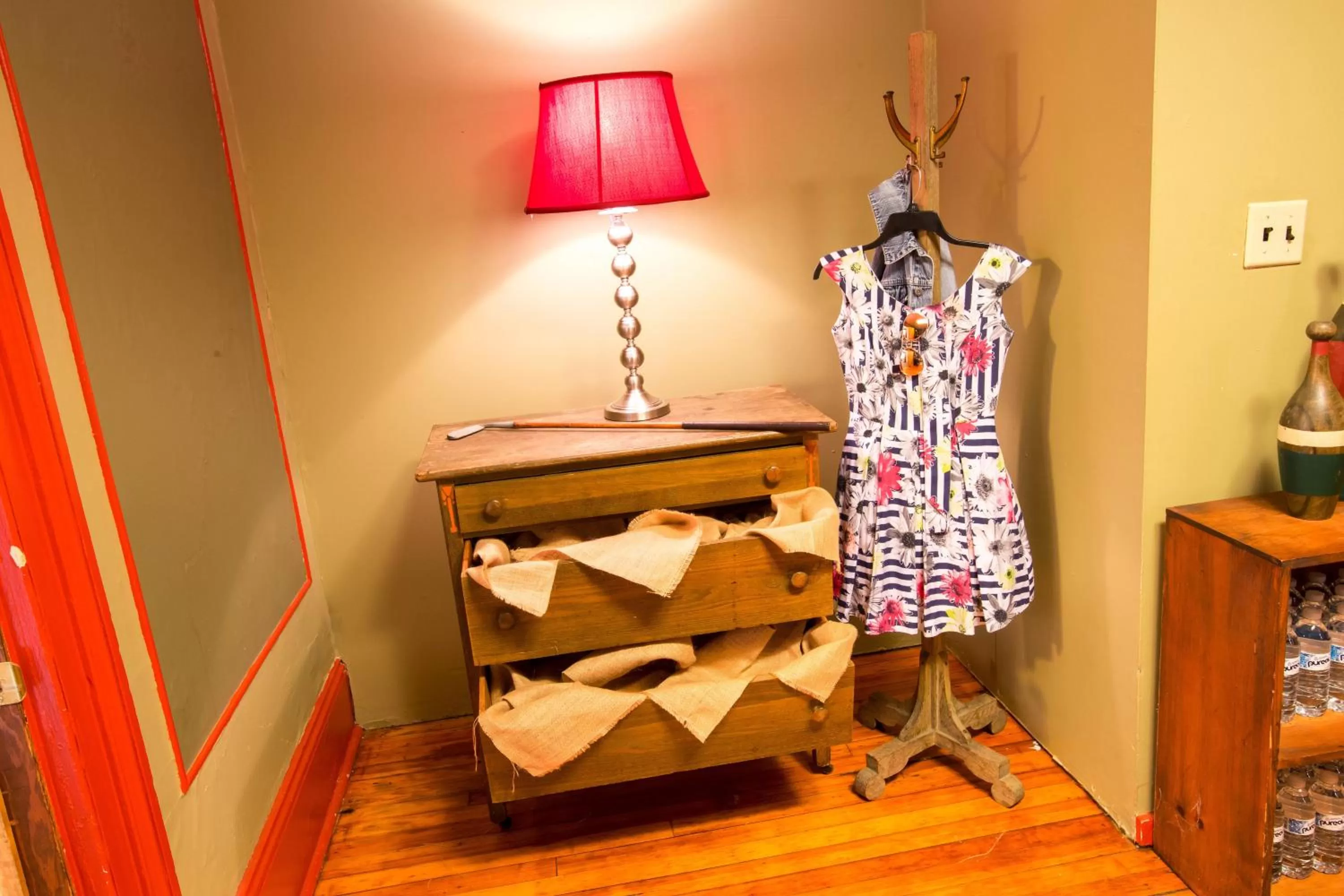 On-site shops in Pine Hill Arms Hotel