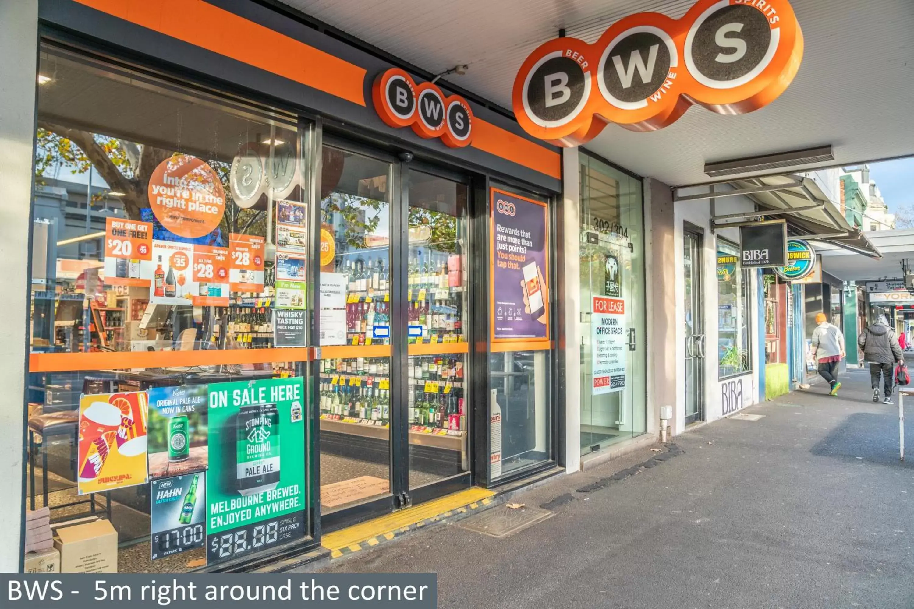 Supermarket/grocery shop in Clocktower Apartment Hotel