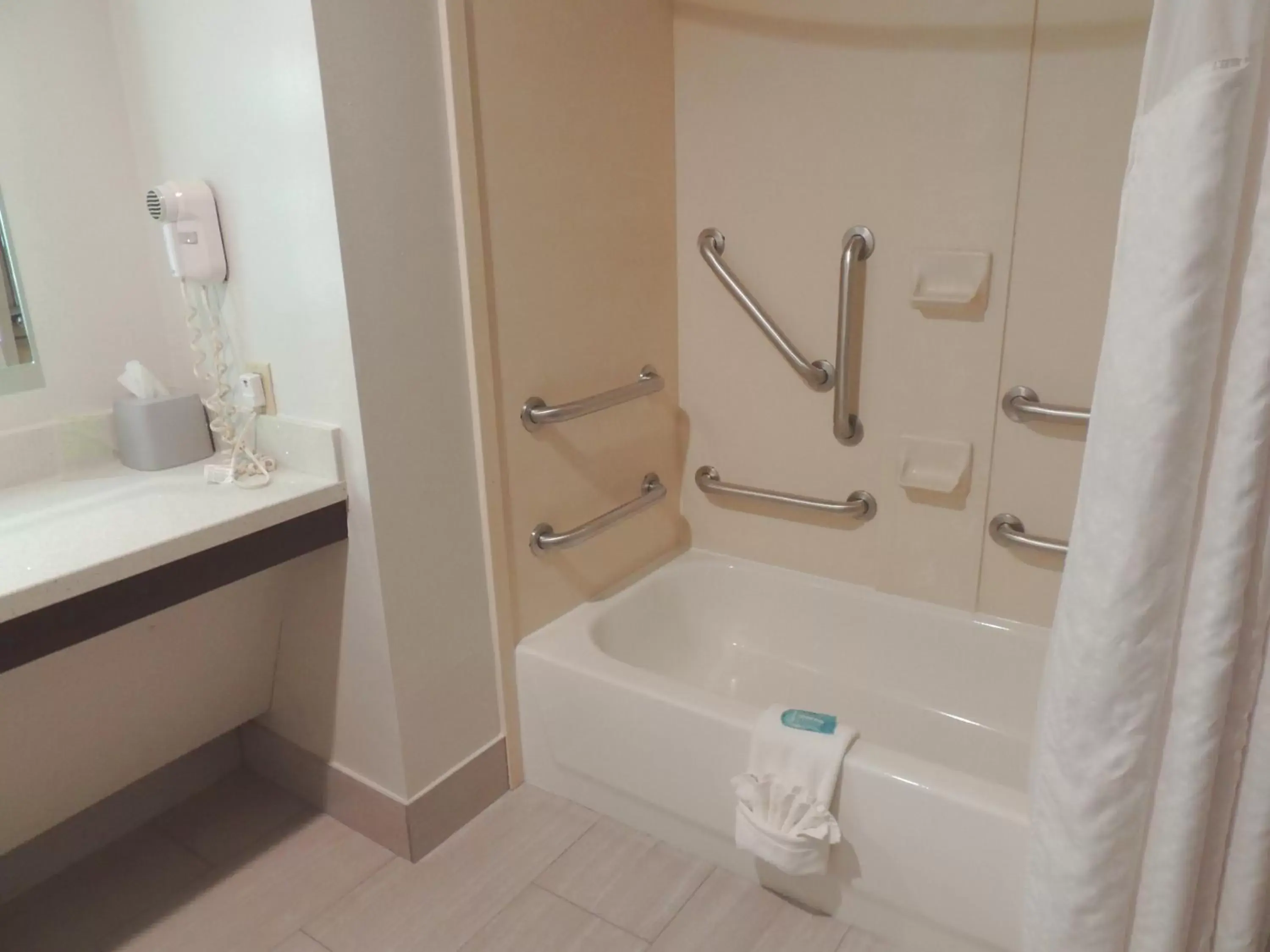 Photo of the whole room, Bathroom in Holiday Inn Express Trussville, an IHG Hotel