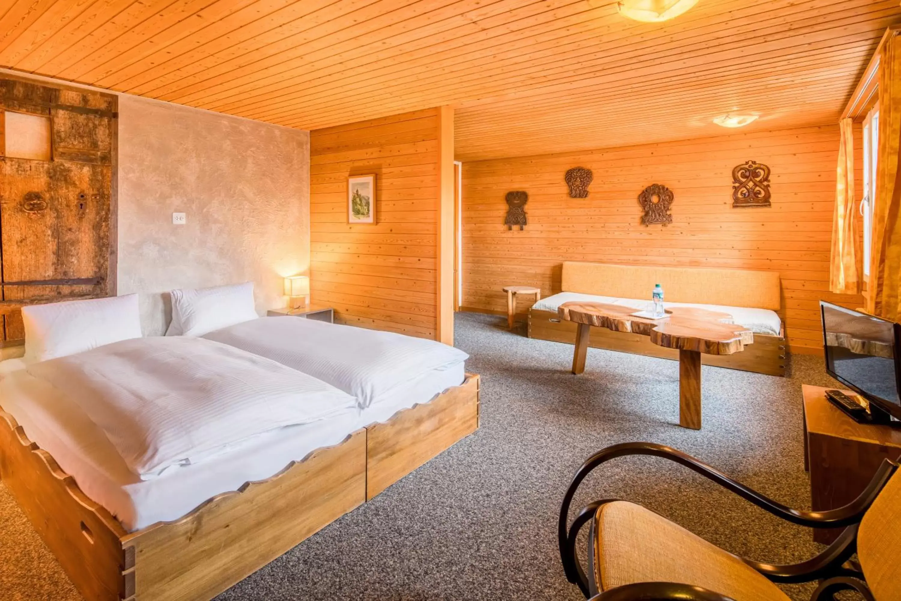 Photo of the whole room, Bed in Hotel Lindenhof by Crossworld AG