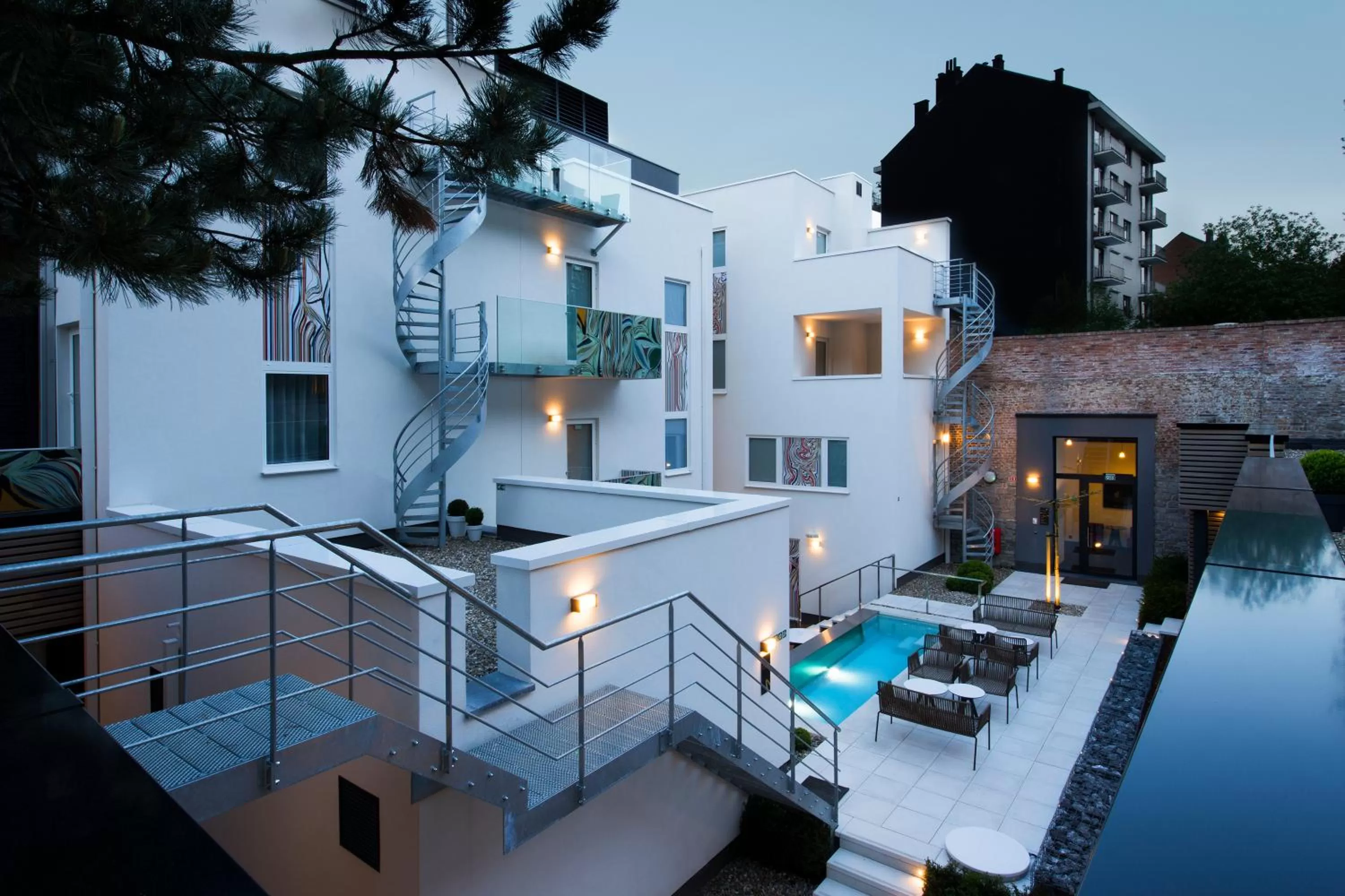 Facade/entrance in Hotel The Royal Snail