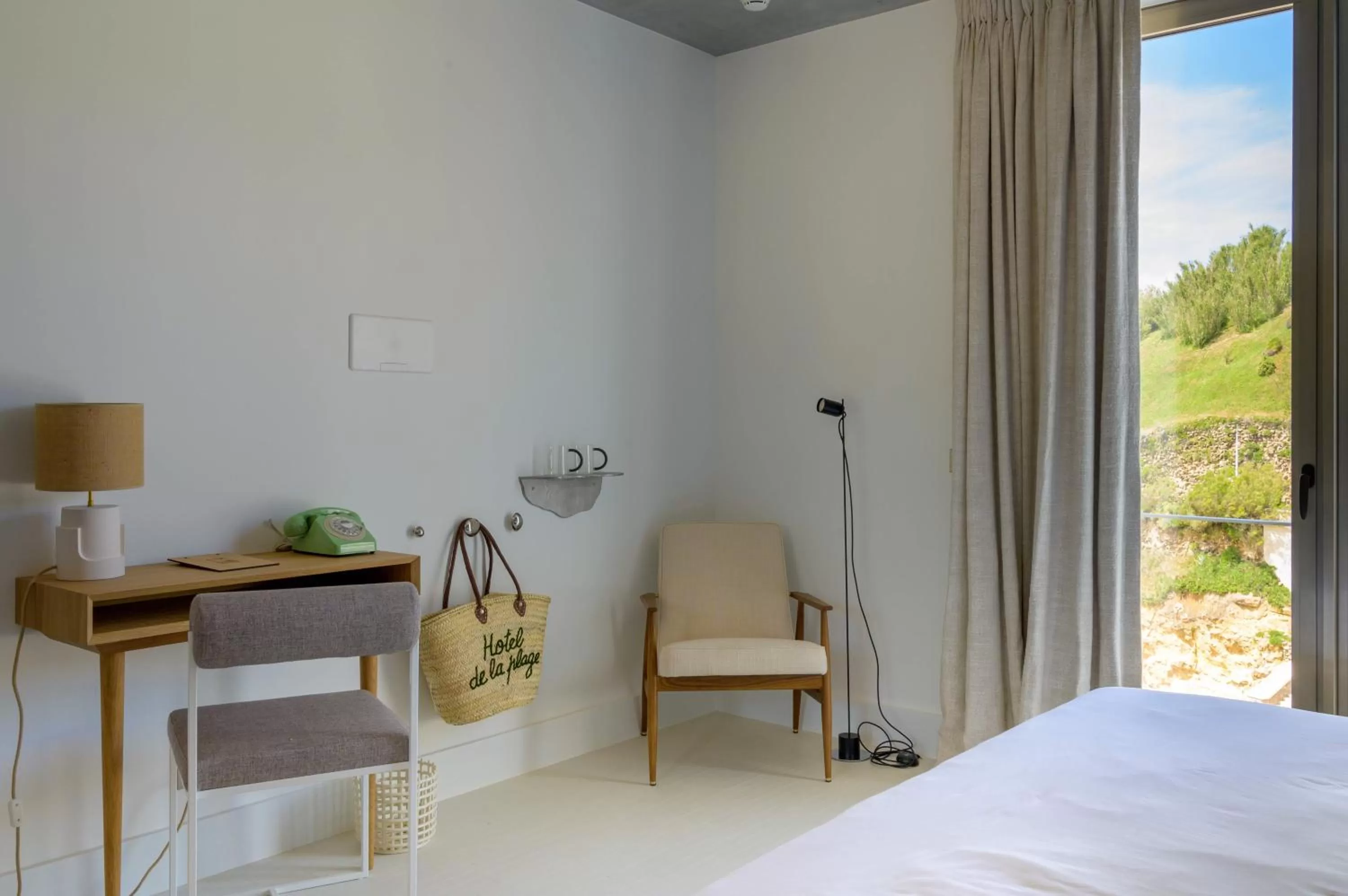 Bedroom, Bed in Hôtel de La Plage