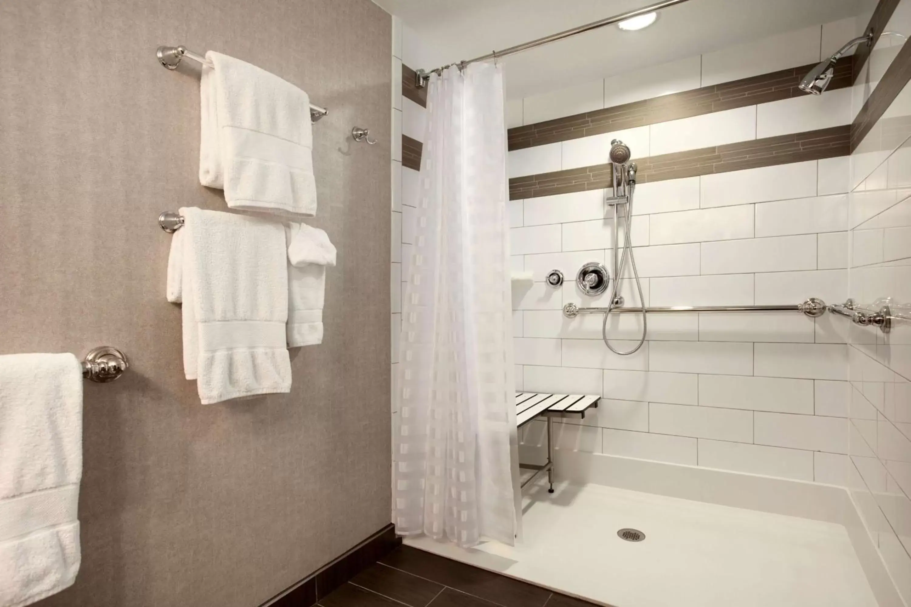 Bathroom in Embassy Suites by Hilton Napa Valley