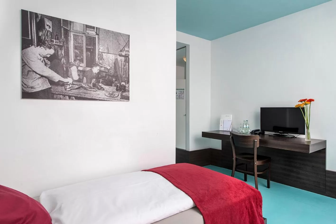 Photo of the whole room, Bed in Hotel Grenzfall