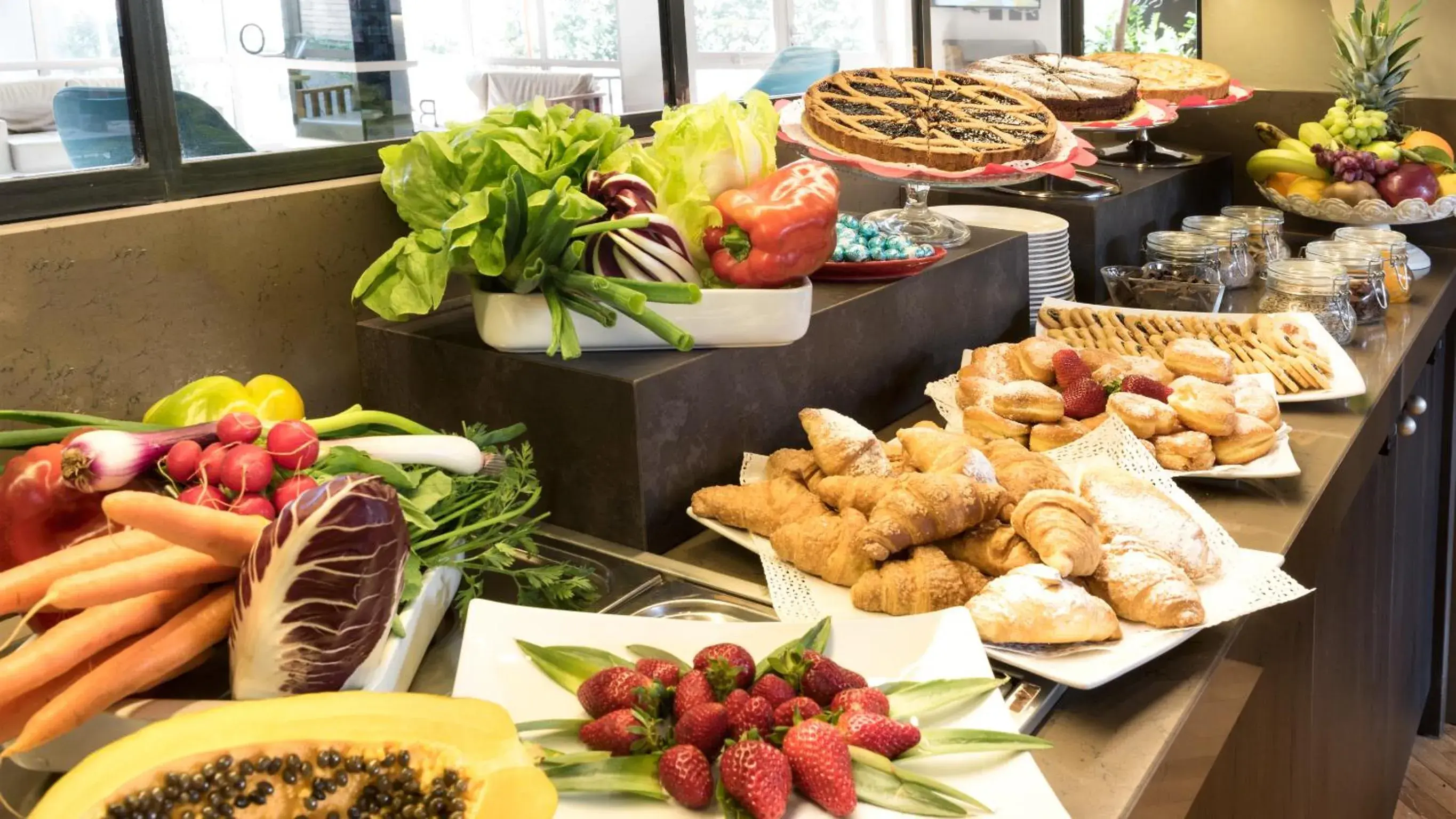 Breakfast in Hotel Lombardia