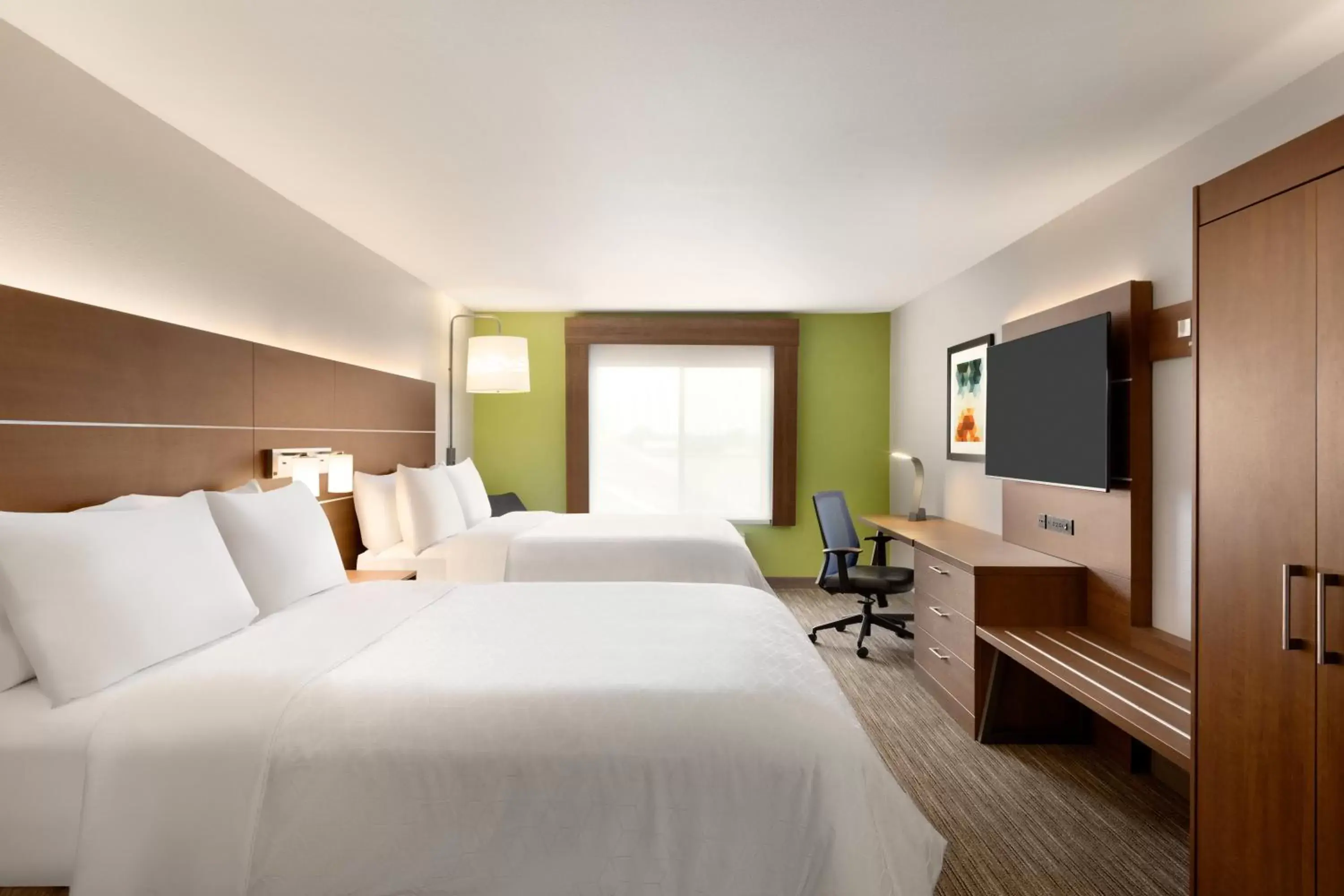 Photo of the whole room in Holiday Inn Express Hotel & Suites Merced, an IHG Hotel