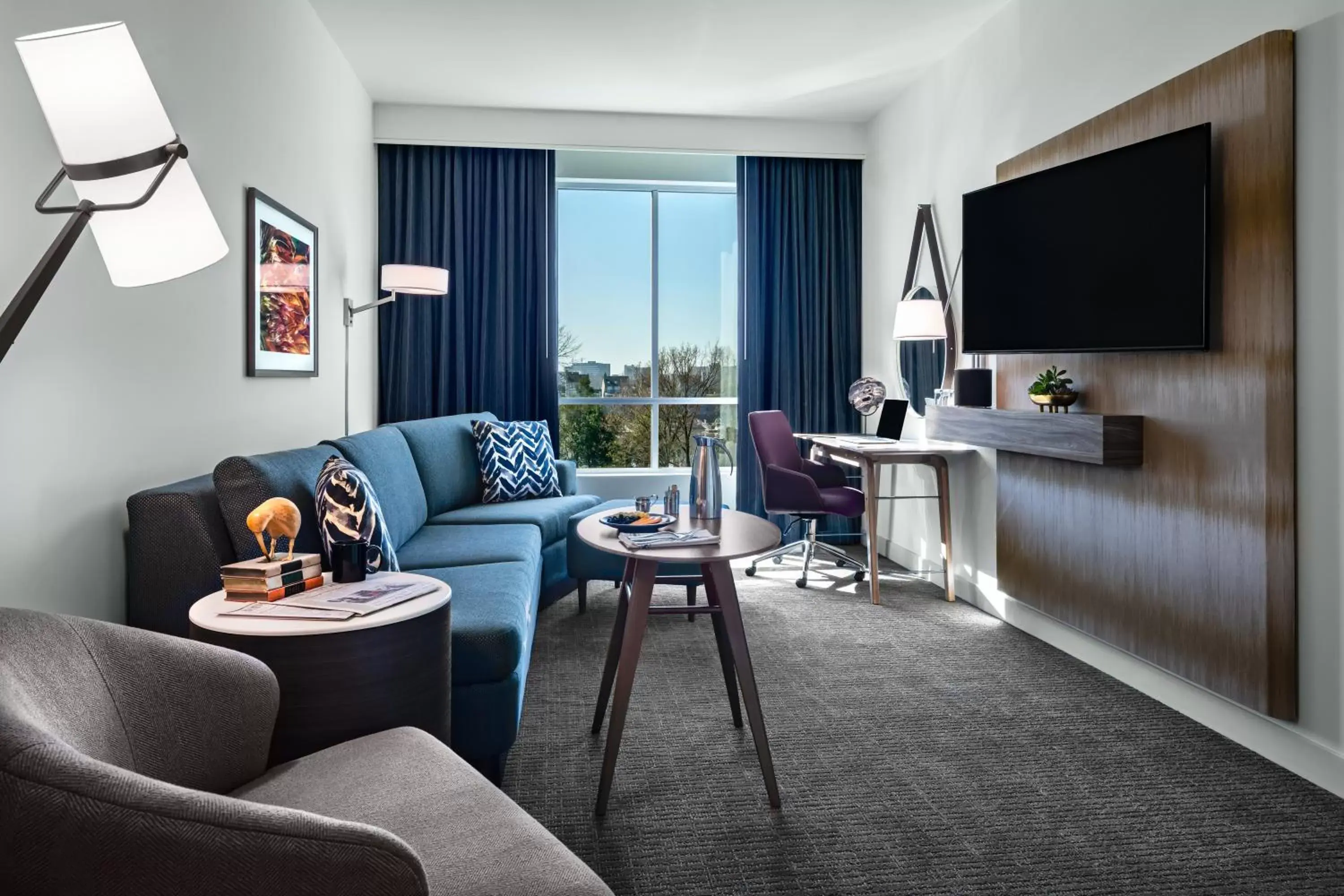 One-Bedroom Suite with Tub - Mobility Accessible in Crowne Plaza North Augusta, by IHG One-Bedroom Suite with Tub - Mobility Accessible in Crowne Plaza North Augusta, by IHG