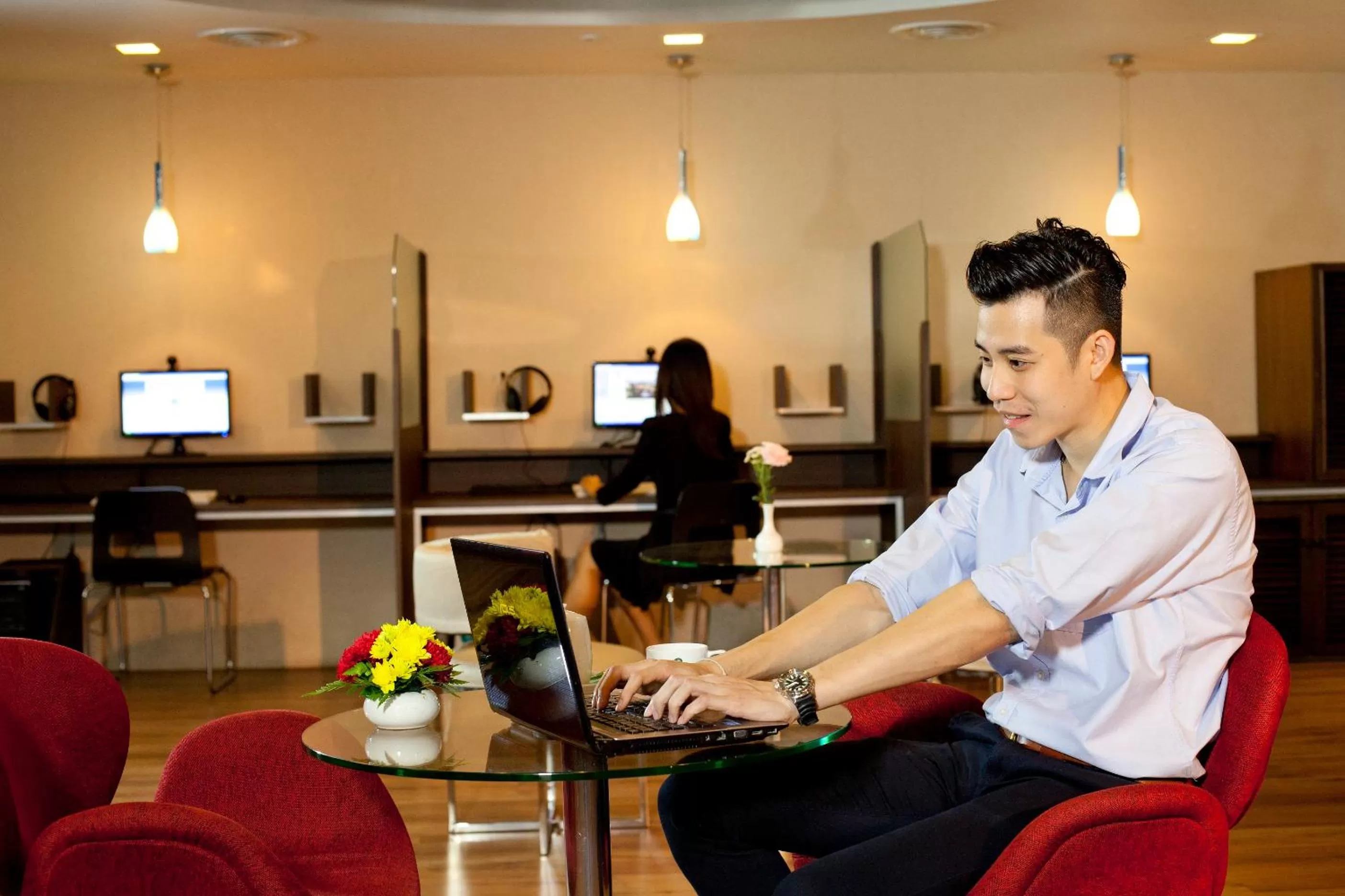 Business facilities in Jomtien Palm Beach Hotel and Resort