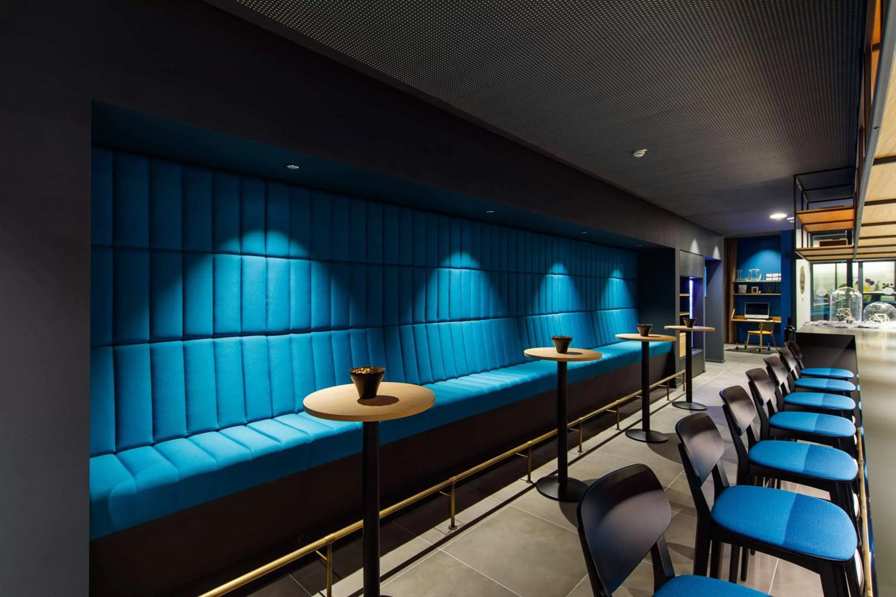 Lounge or bar in elaya hotel goeppingen