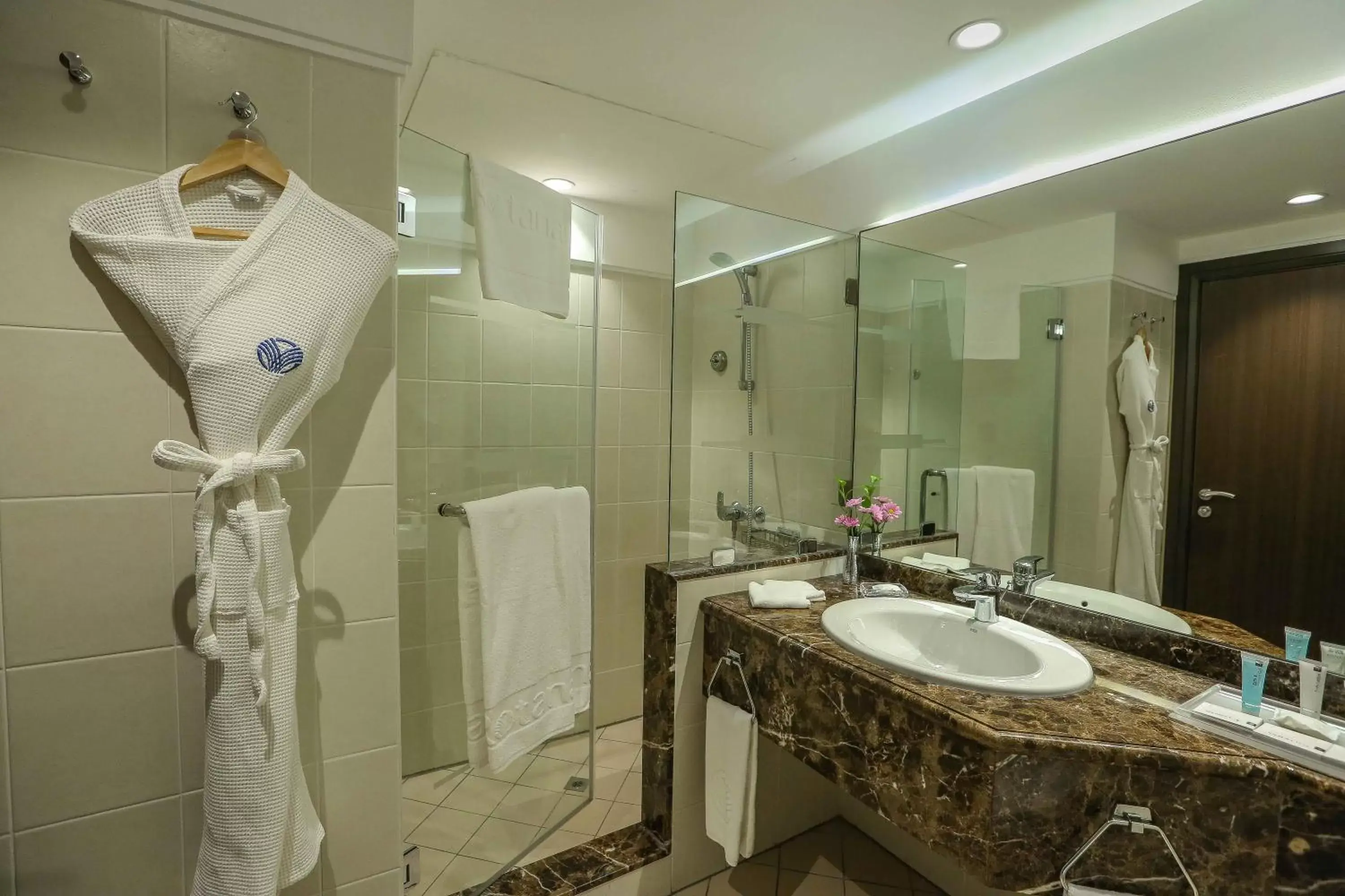 Shower, Bathroom in Al Maha Arjaan by Rotana