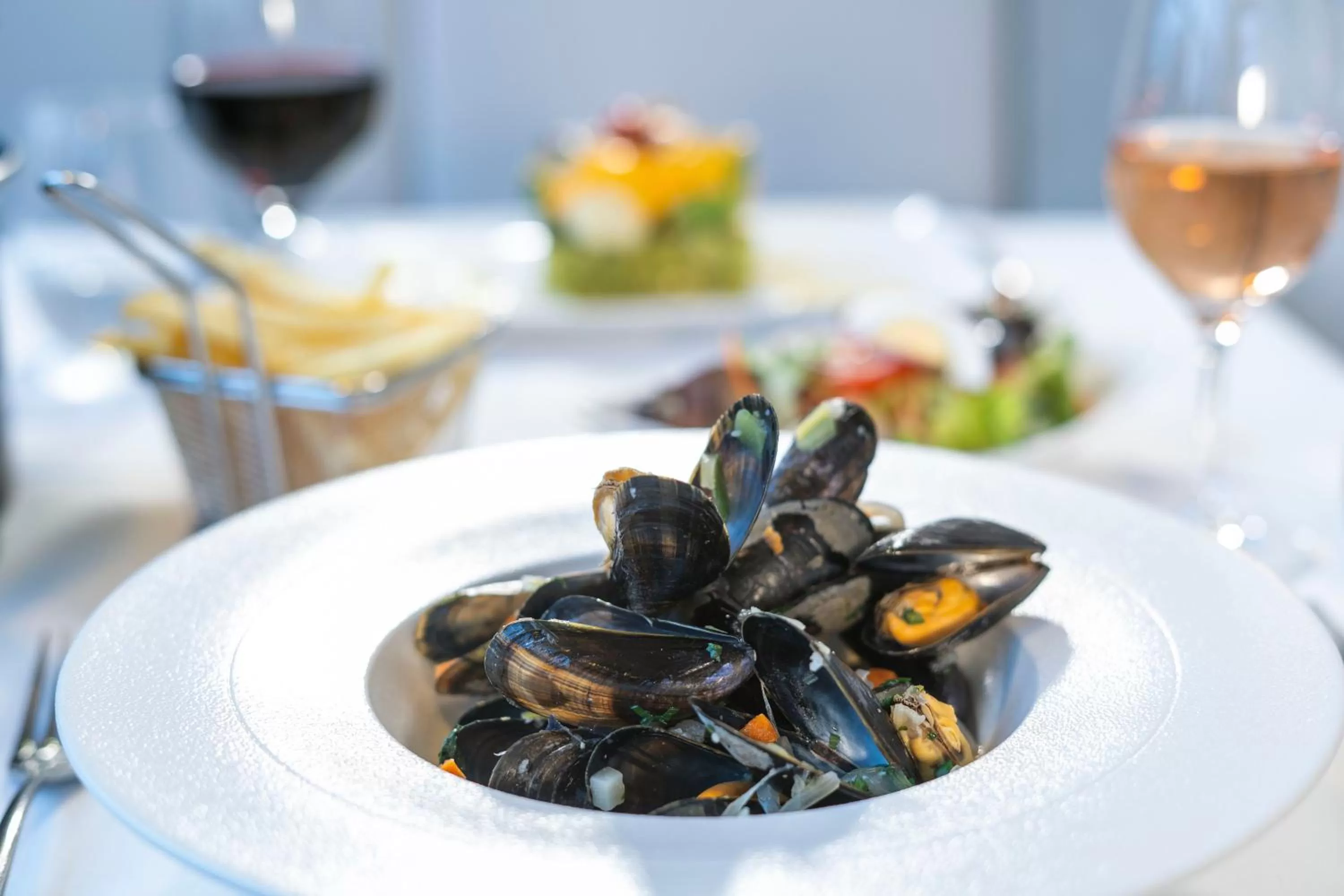 Food and drinks in Hotel Simon's Plaza