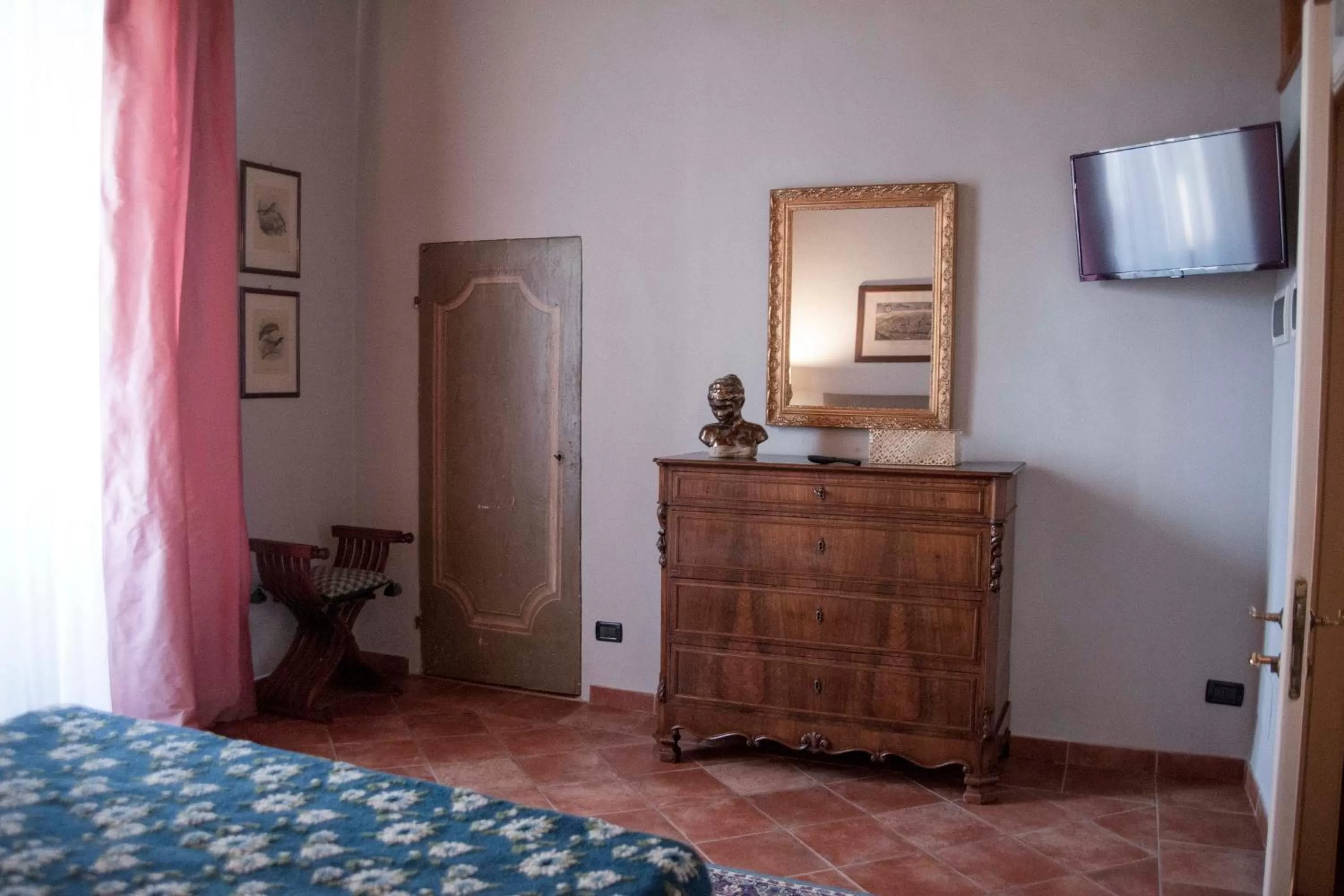 TV and multimedia, Bed in Antica Dimora De' Benci