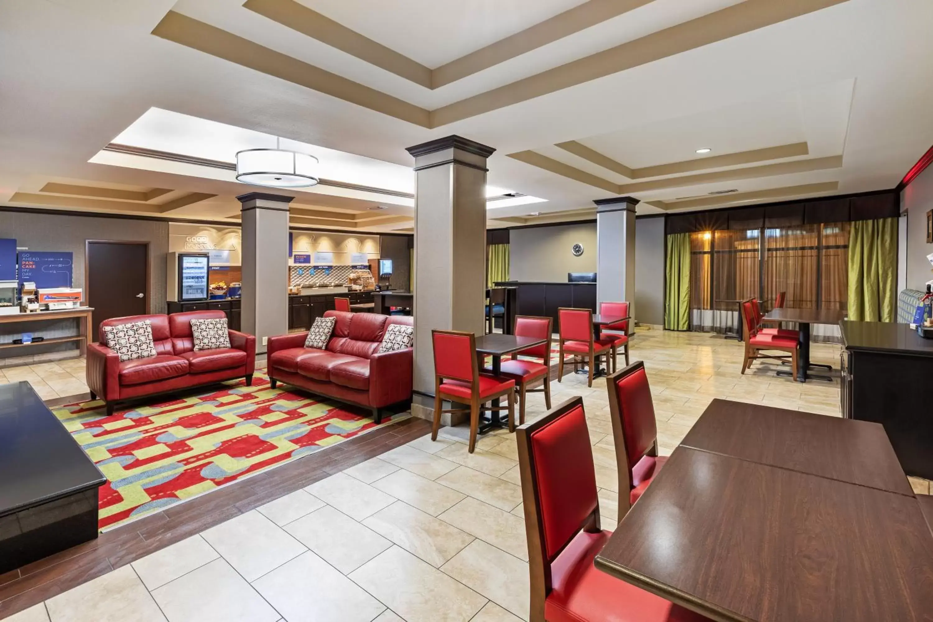 Breakfast, Restaurant/Places to Eat in Holiday Inn Express Hotel & Suites Floresville, an IHG Hotel