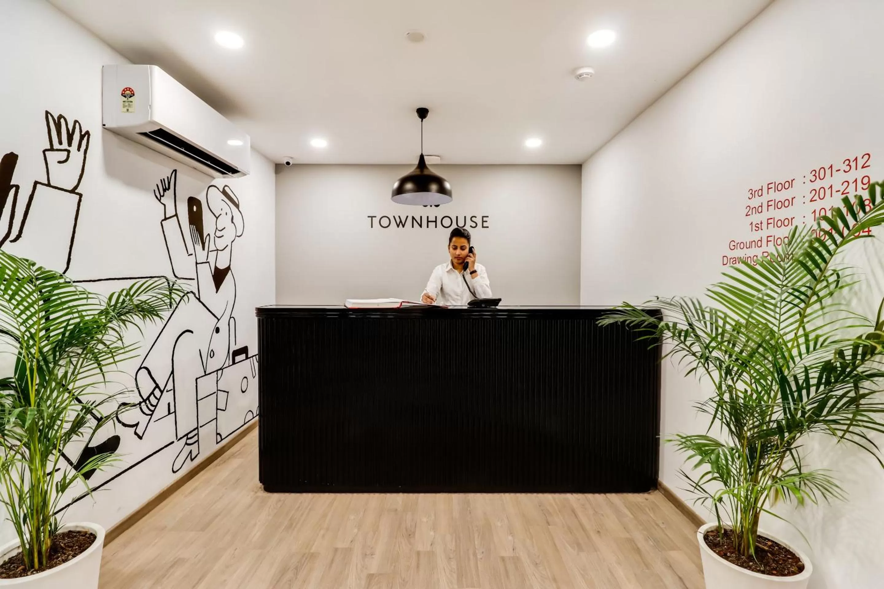 Super Townhouse Gandhi Hall