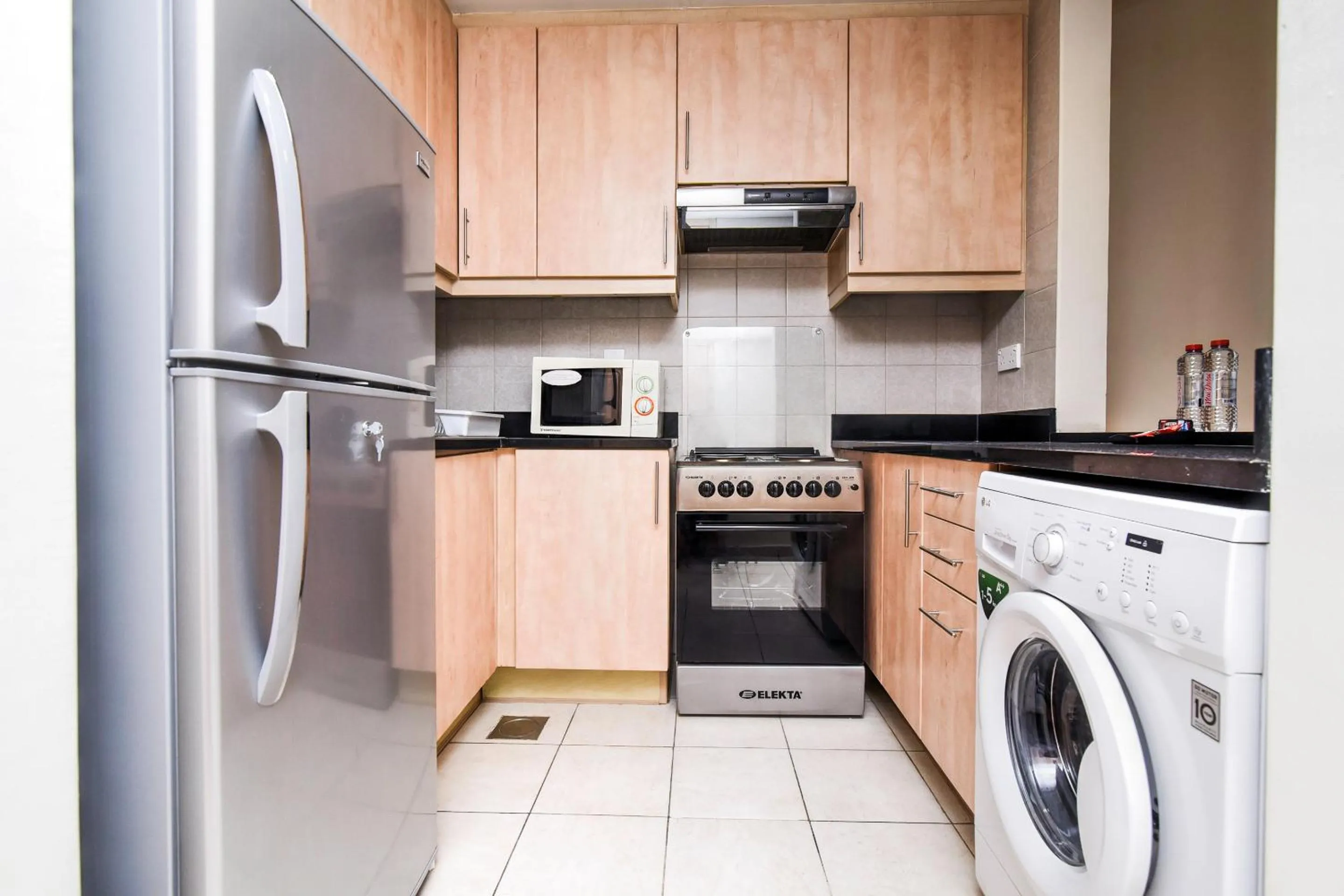 Area and facilities in Parkside Hotel Apartment