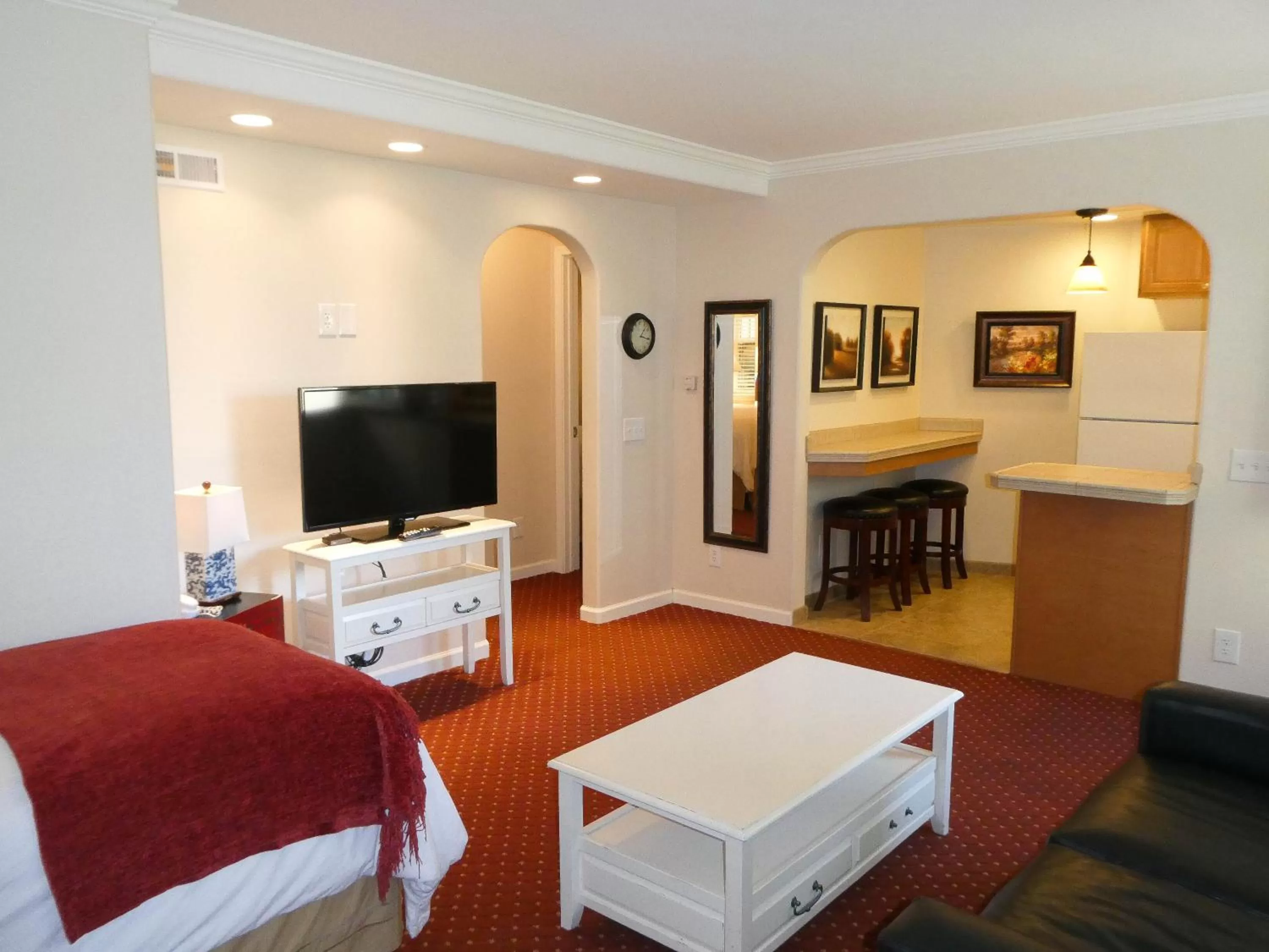 Living room in Briarwood Inn