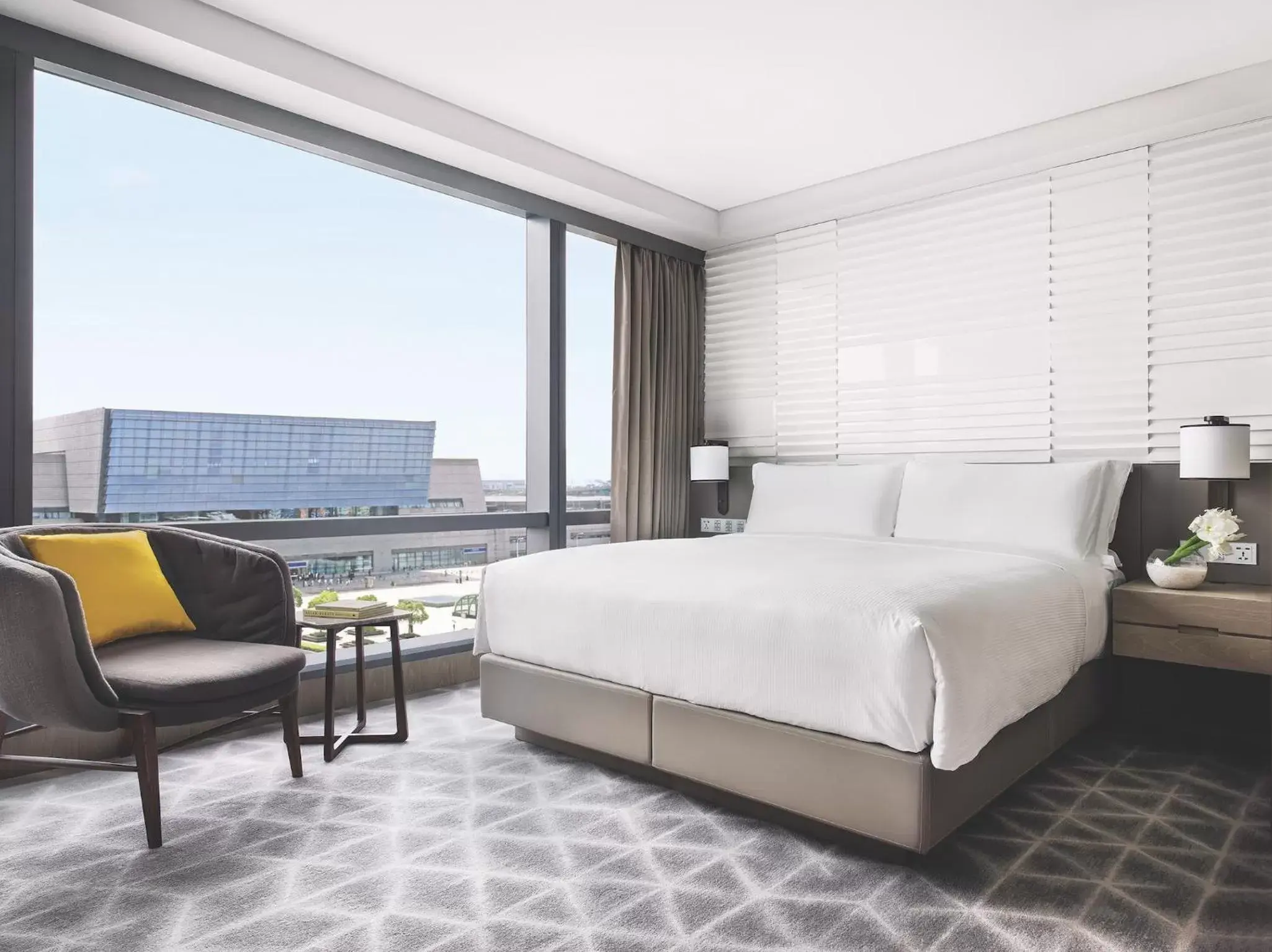 Bedroom, Bed in Cordis Shanghai Hongqiao (Langham Hospitality Group)