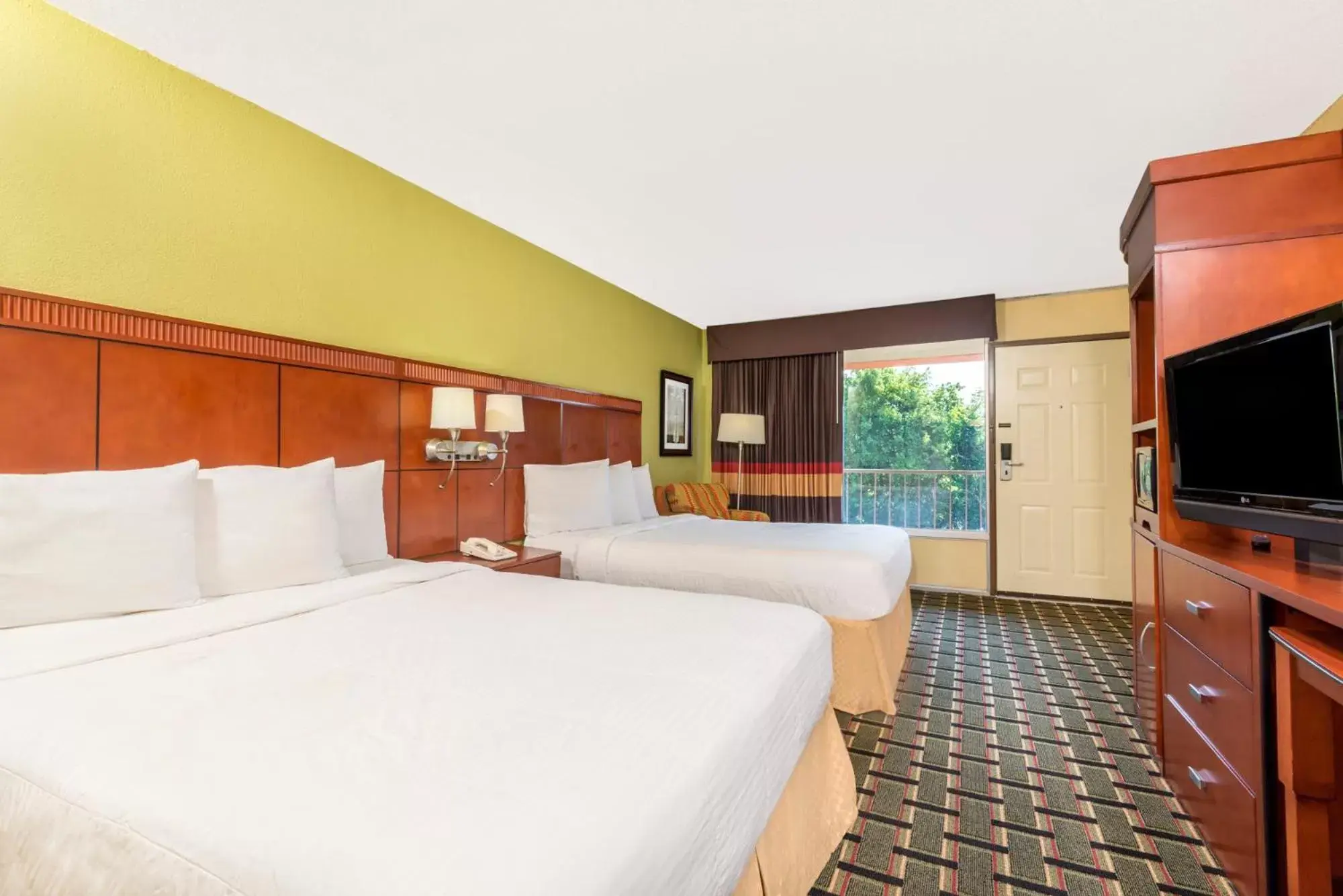 Bed in Days Inn by Wyndham Knoxville East
