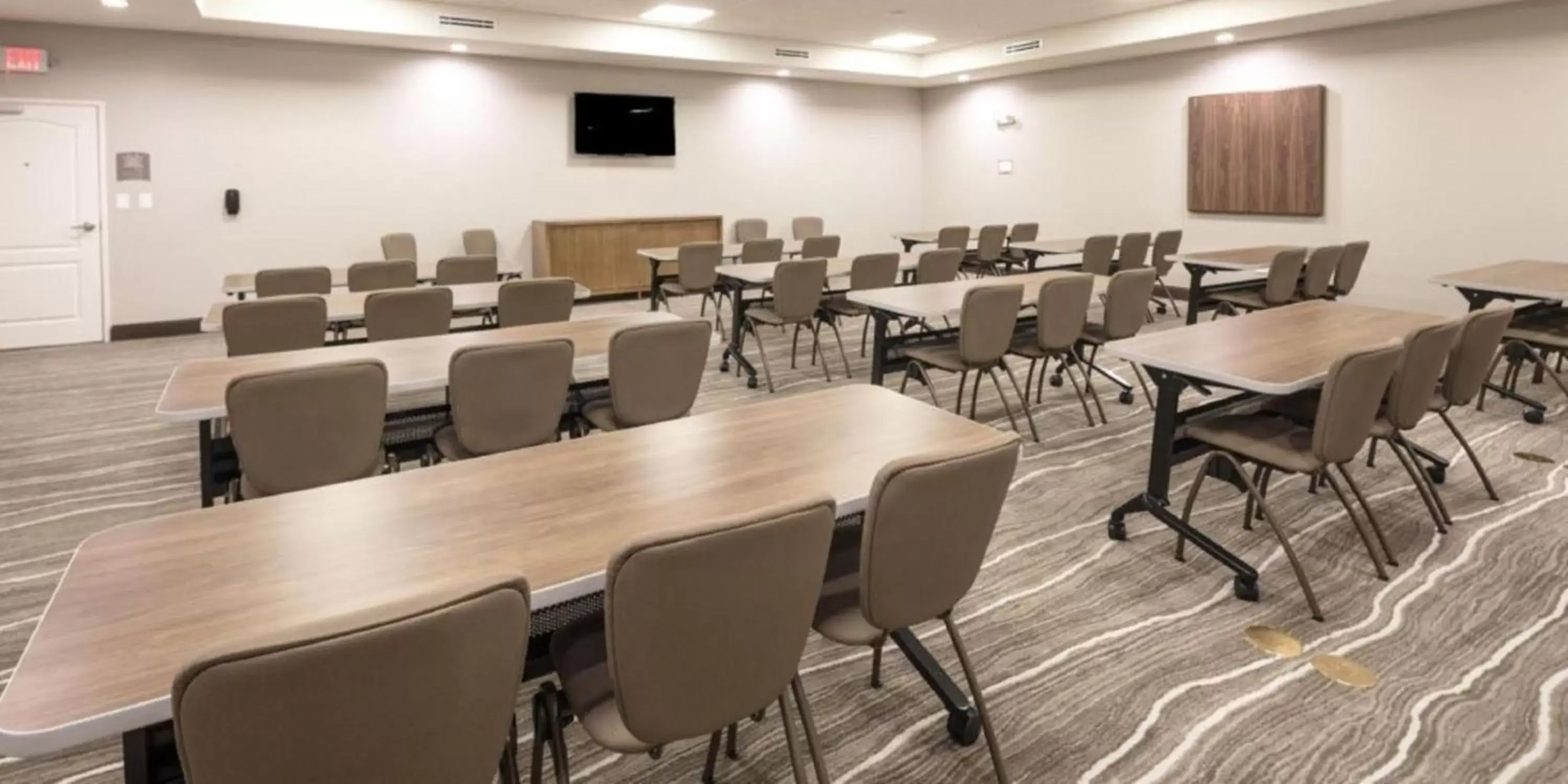Meeting/conference room in Staybridge Suites - Denton, an IHG Hotel
