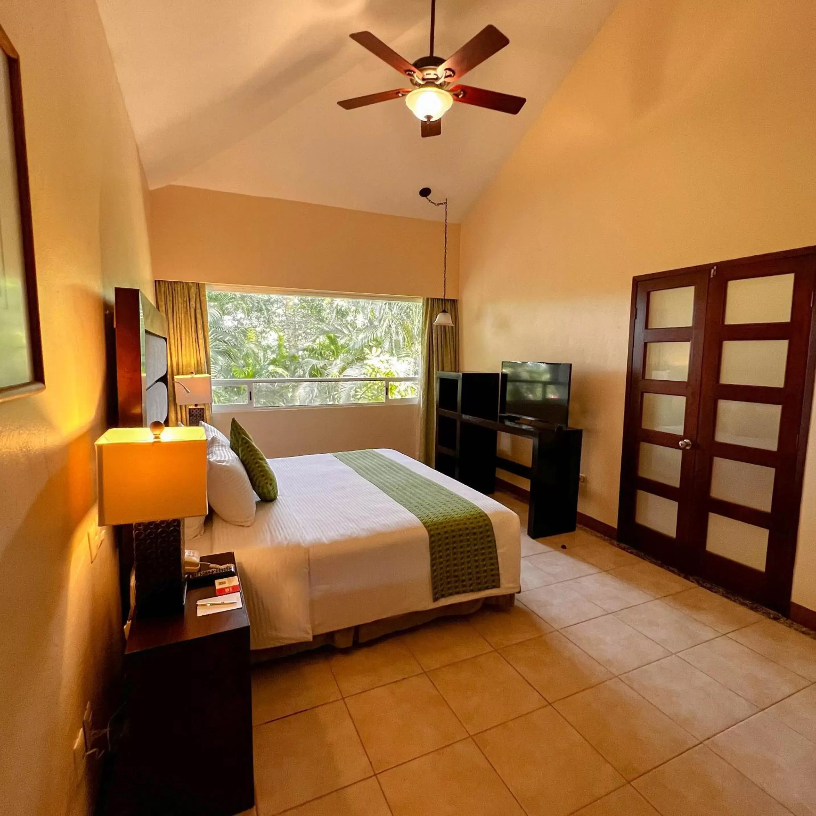 Bedroom in Hotel Villa Mercedes Palenque