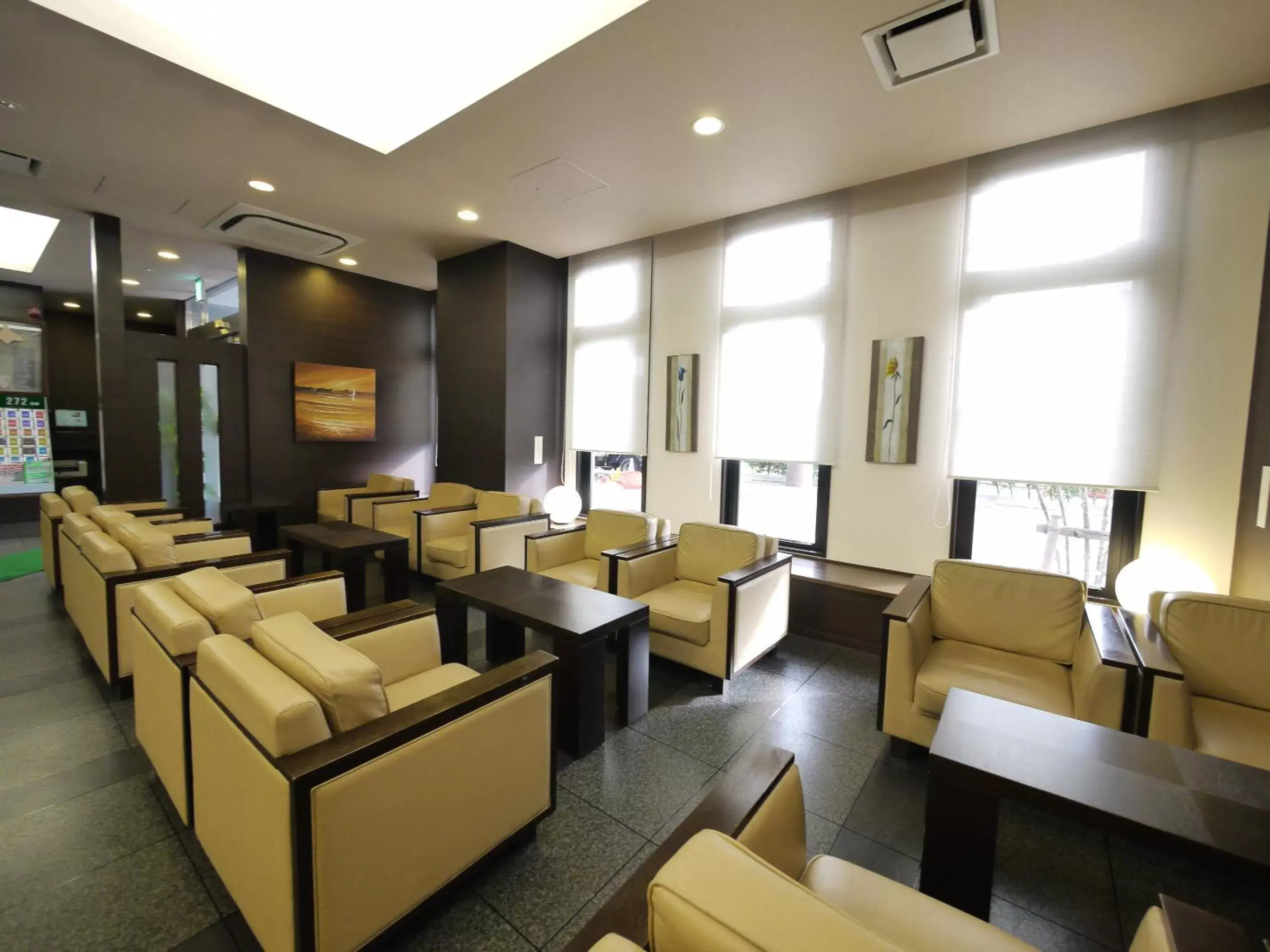 Lobby or reception, Lounge/Bar in Hotel Route-Inn Iwakiizumi Ekimae