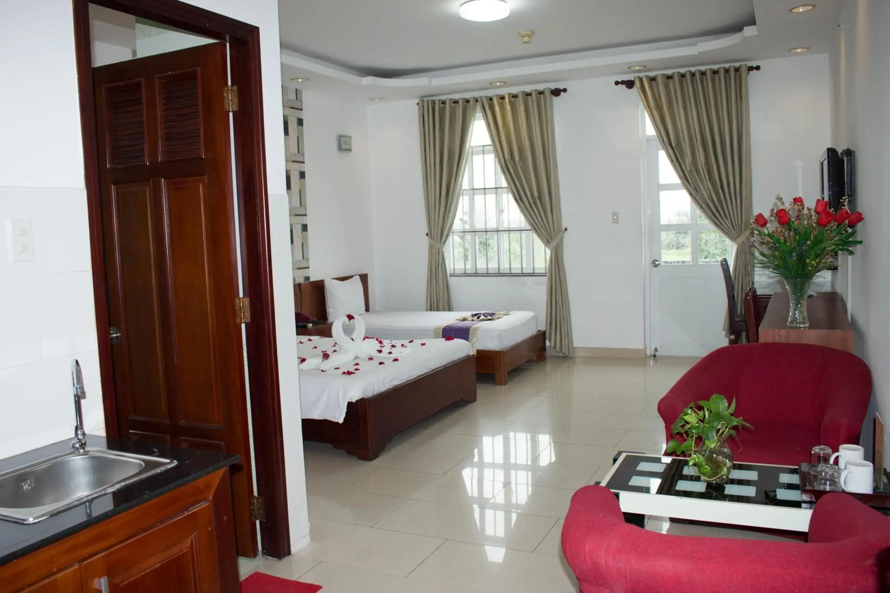 Bedroom in Hoa Phat Hotel & Apartment