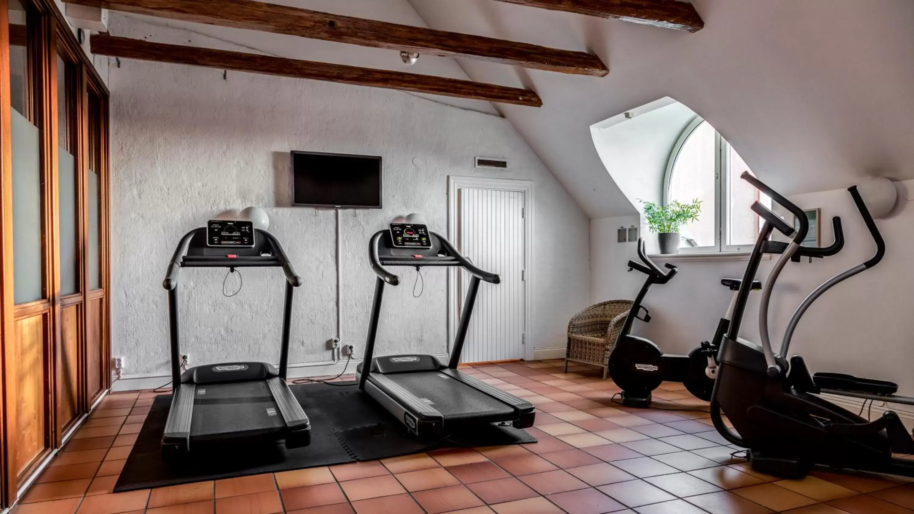 Fitness centre/facilities, Fitness Center/Facilities in Clarion Collection Hotel Post