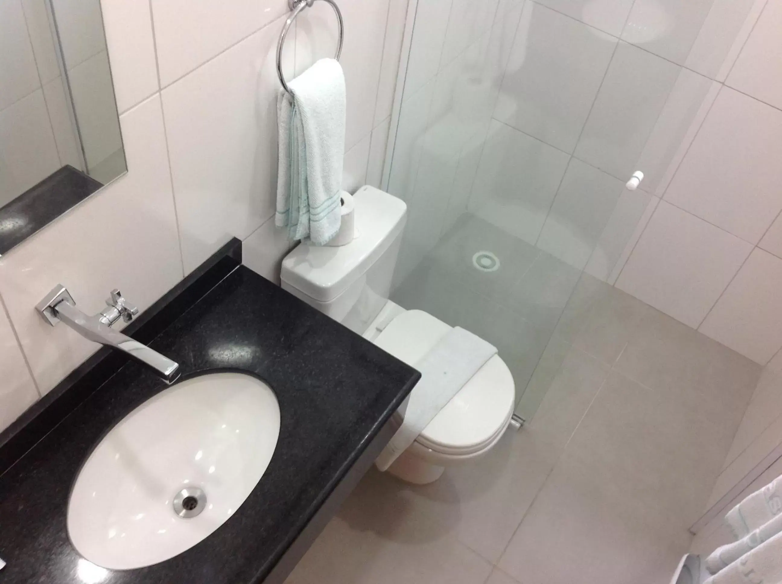 Bathroom in Hotel America do Sul