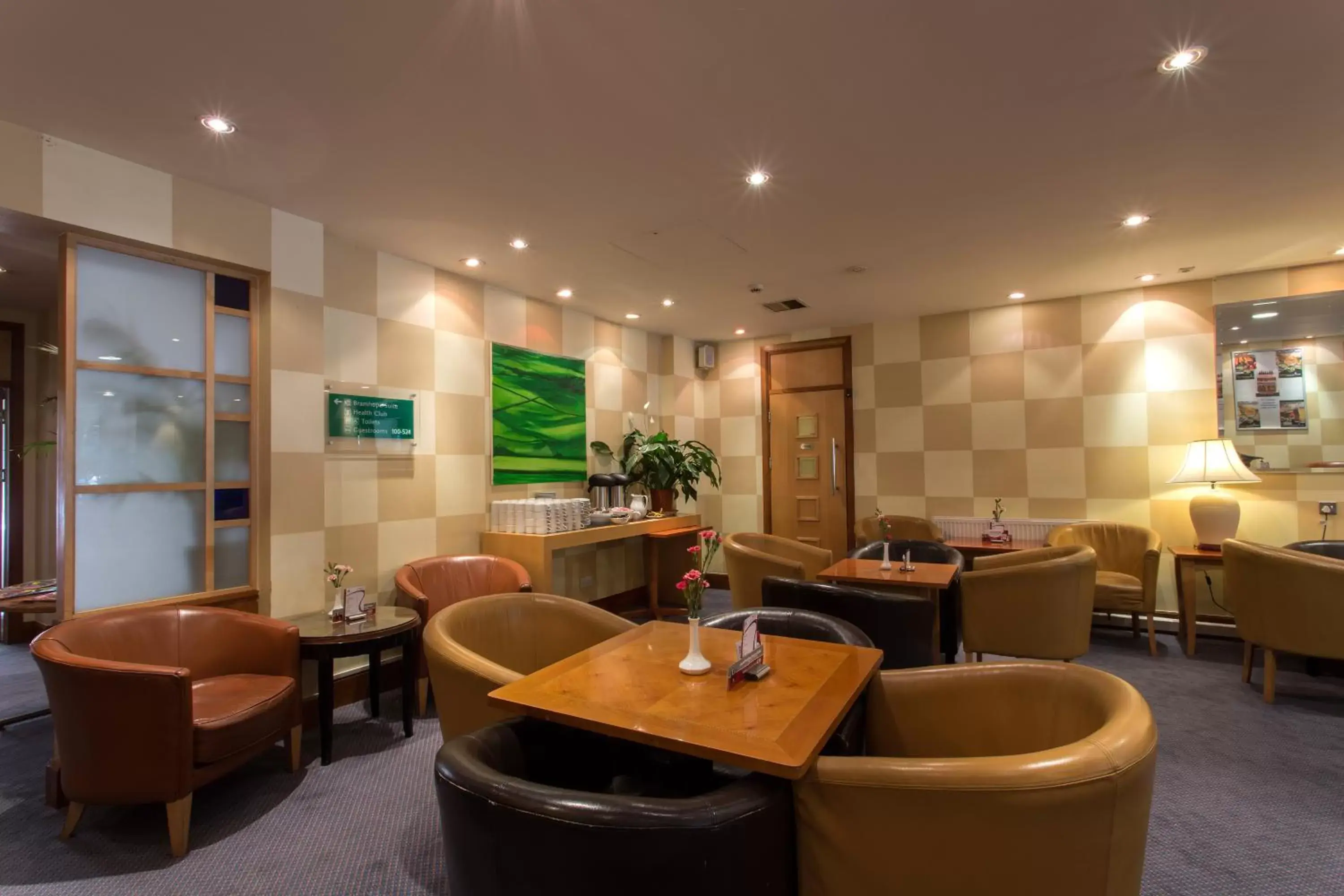 Lobby or reception, Lounge/Bar in Britannia Leeds Bradford Airport