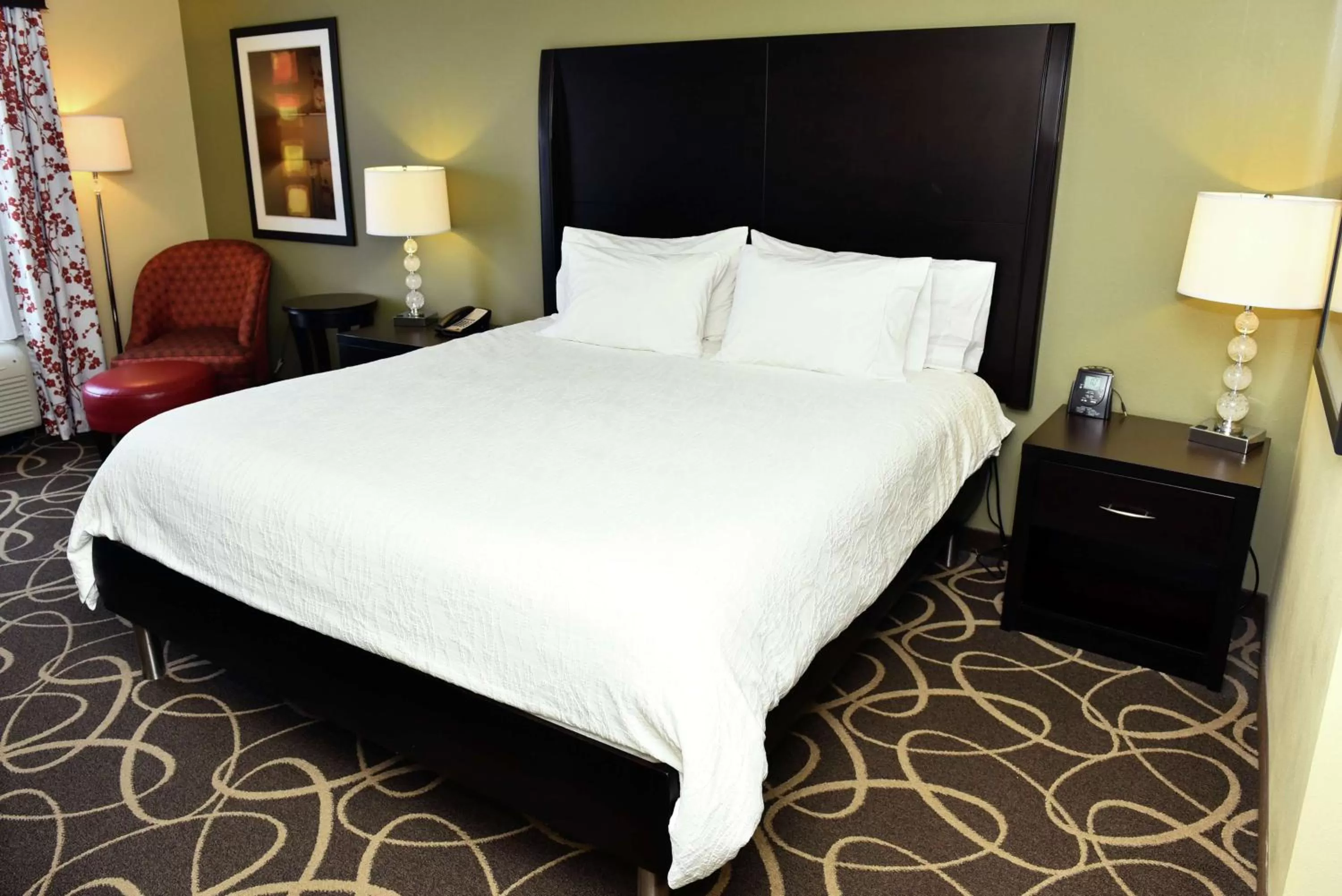 King Room with Bath Tub - Disability/Hearing Access in Hilton Garden Inn Atlanta/Peachtree City