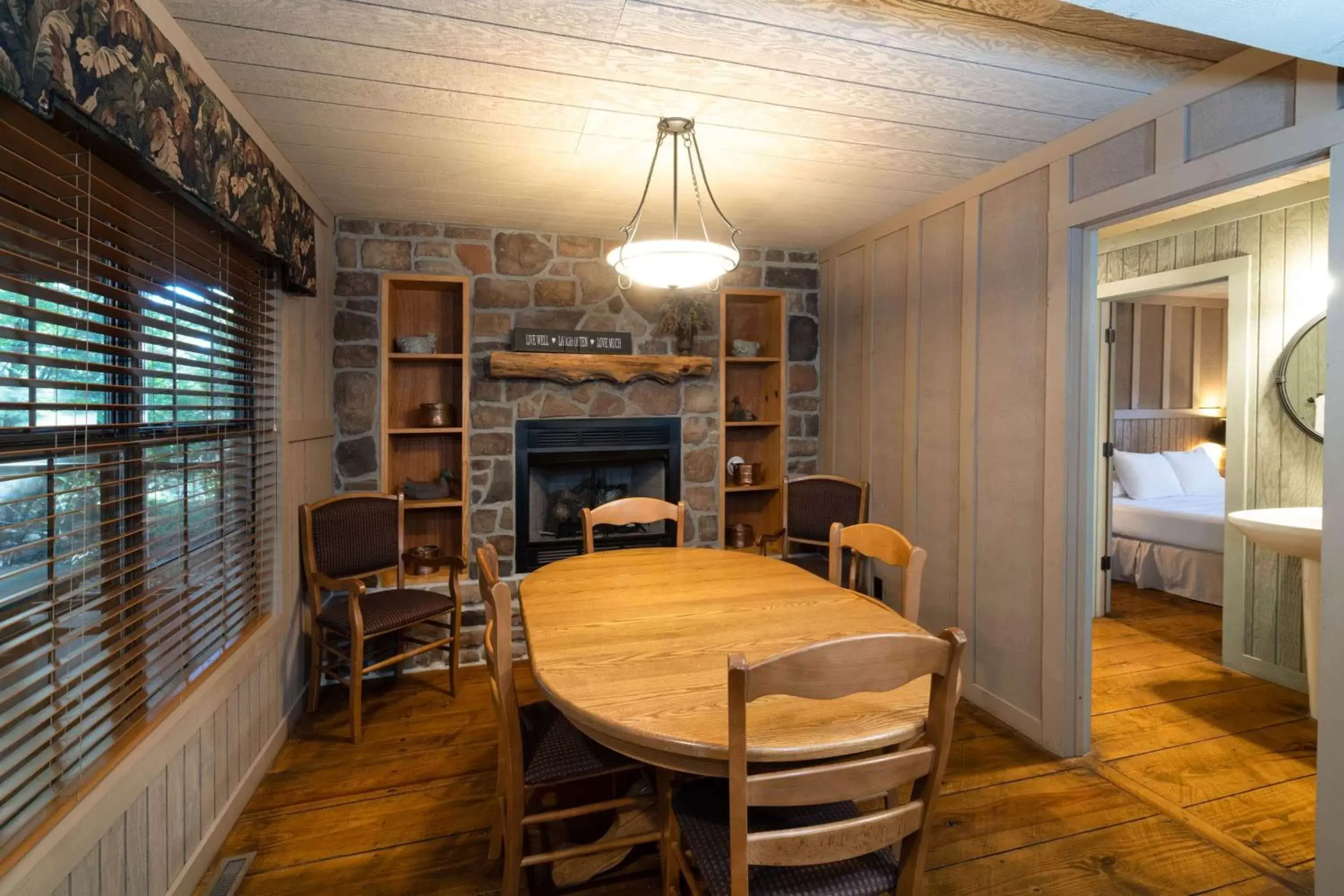 Photo of the whole room, Dining Area in Cabins at Green Mountain, Trademark Collection by Wyndham