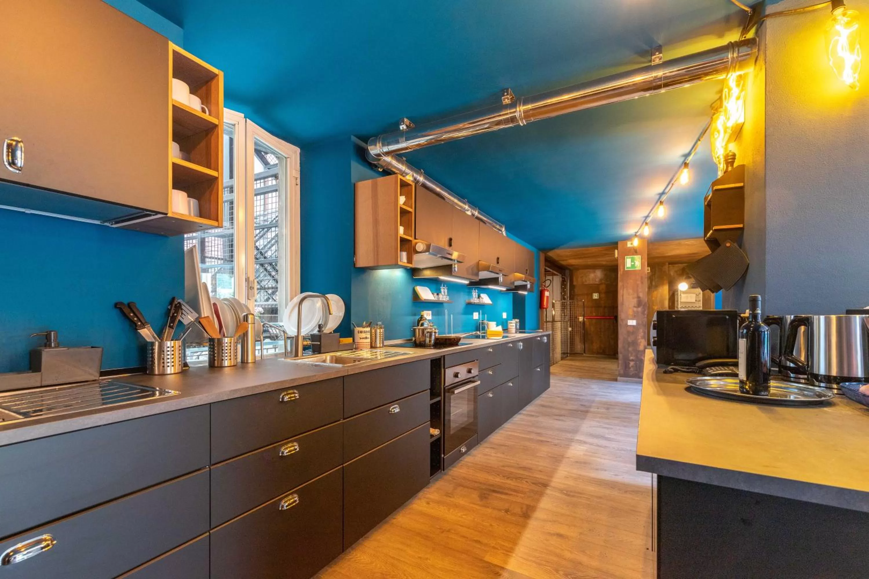 Communal kitchen in Hotel Britannia