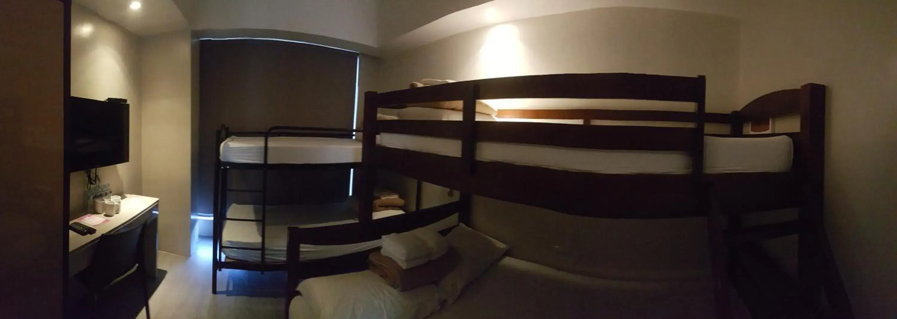 Bunk Bed in Mabolo Royal Hotel