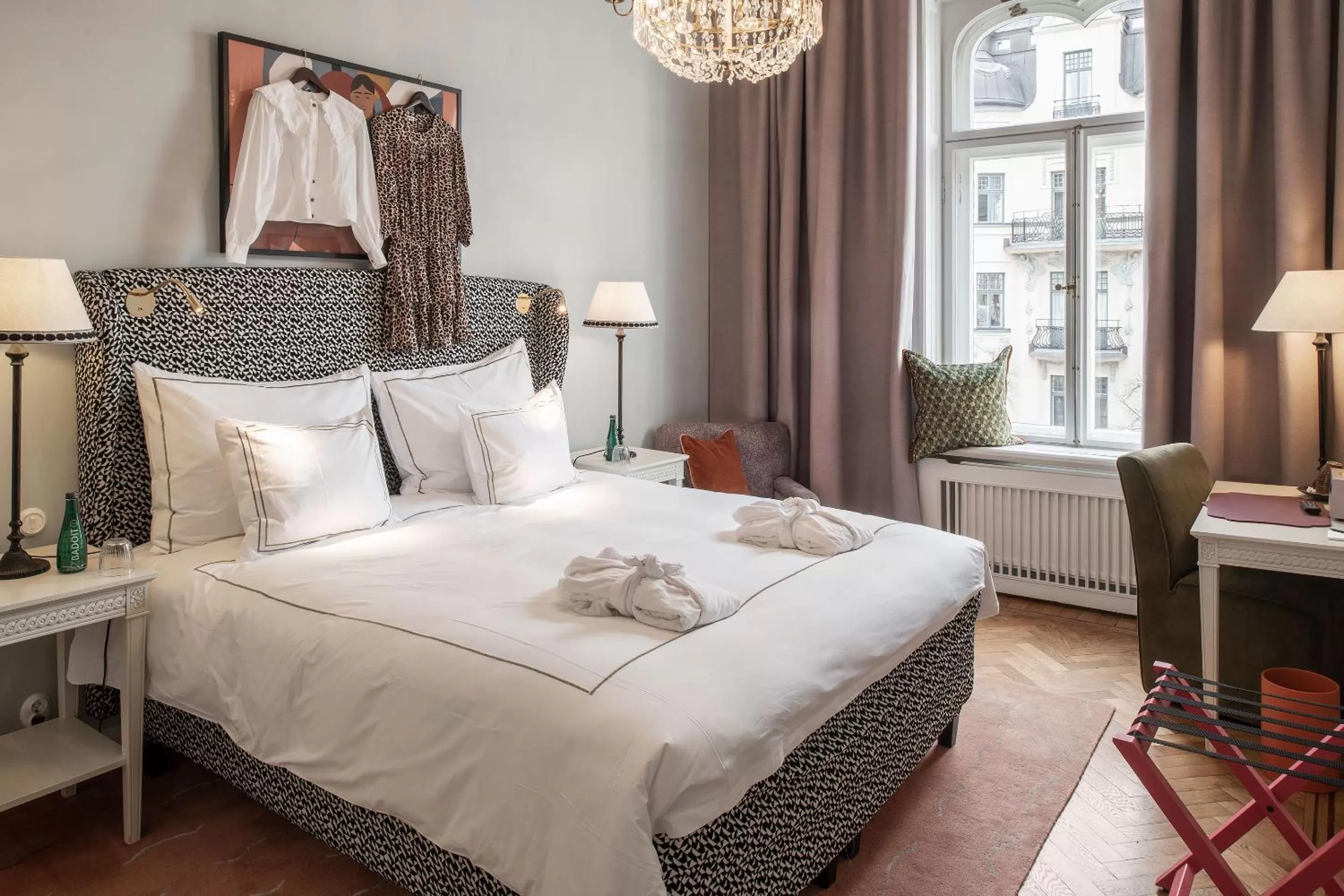 Bed in The Sparrow Hotel