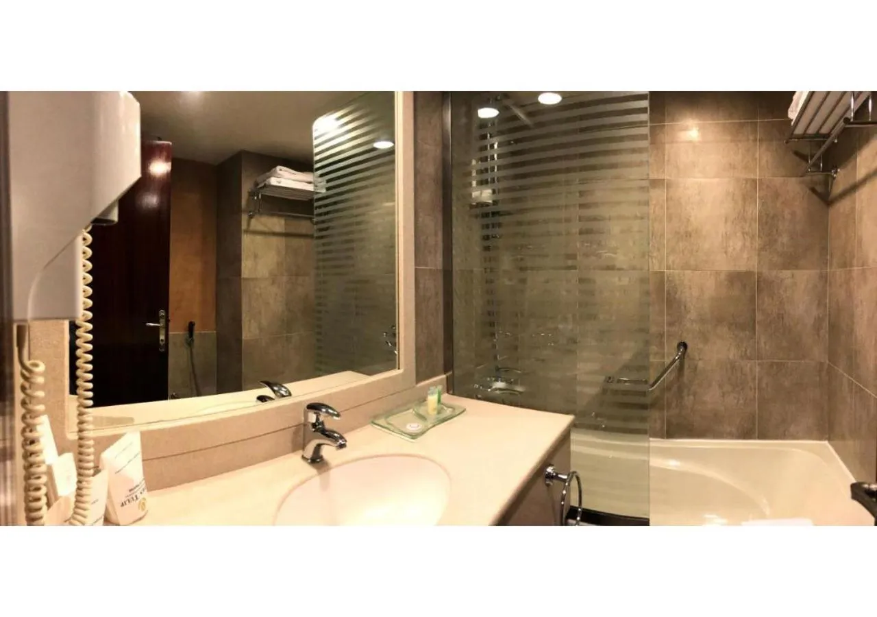 Bathroom in Mena Hotel Nasiriah Riyadh