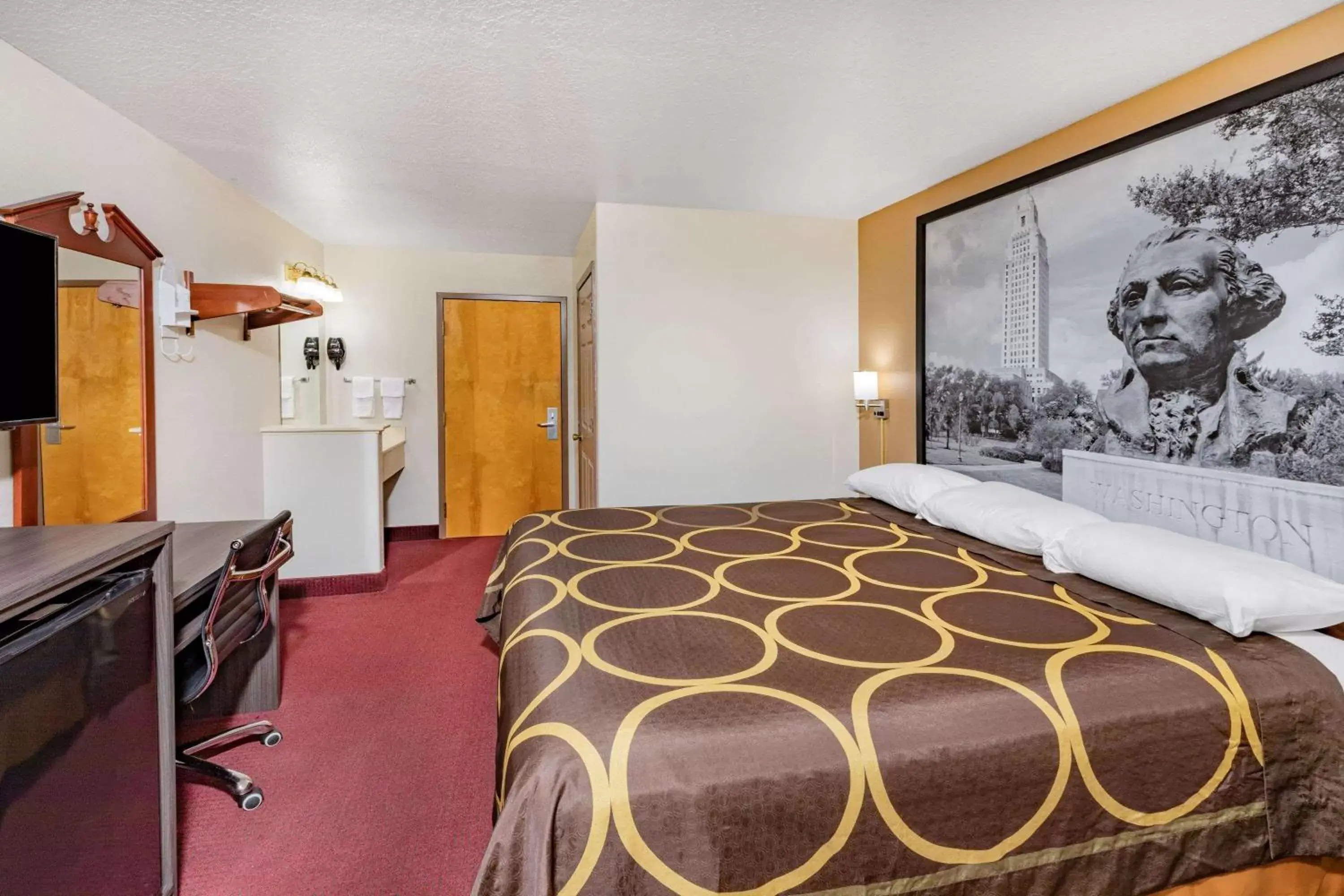 Bed in Super 8 by Wyndham Kinder/Coushatta near Casino