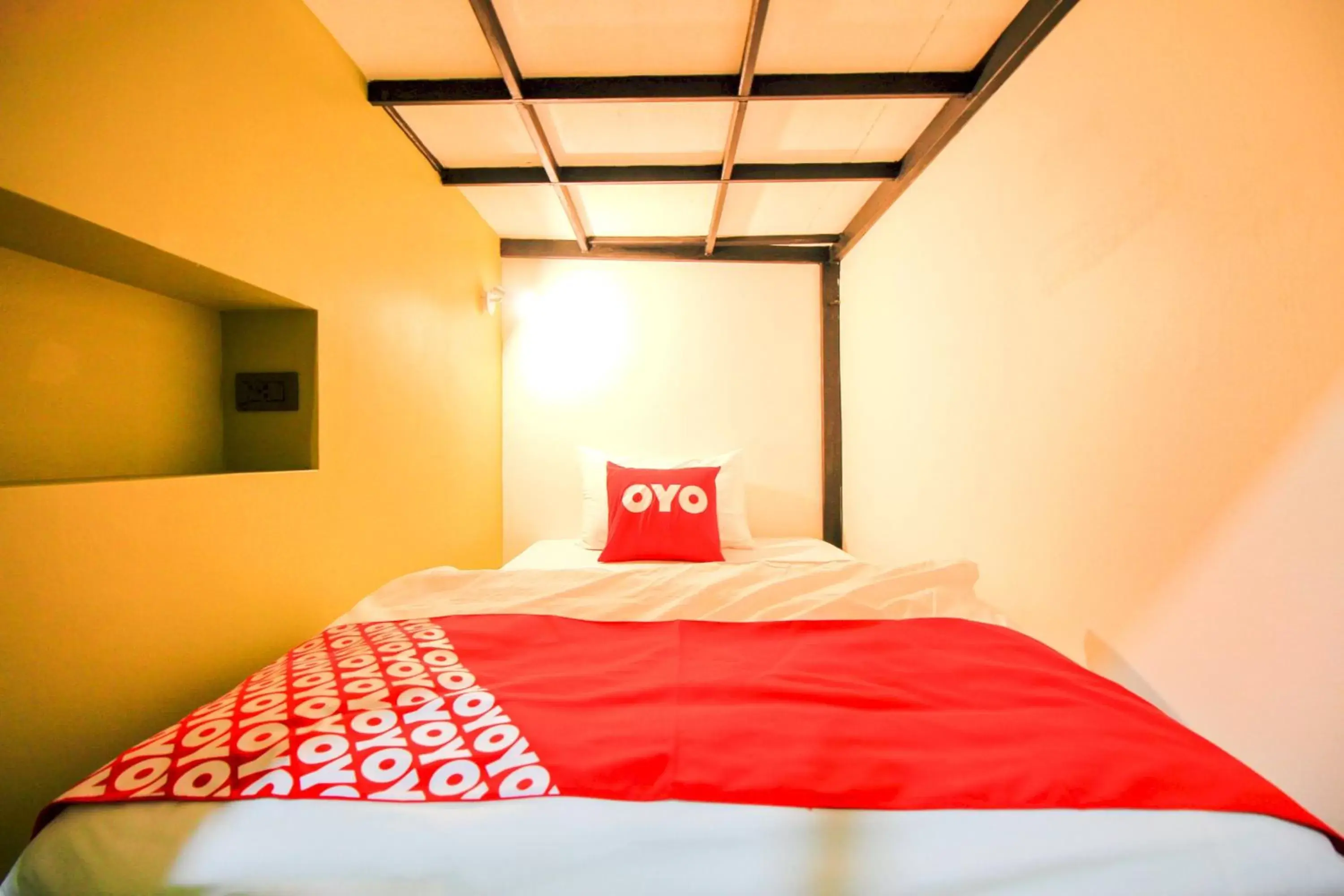 Photo of the whole room, Bed in Super OYO 426 All Day Hostel at Sukhmvit Photo of the whole room, Bed in Super OYO 426 All Day Hostel at Sukhmvit