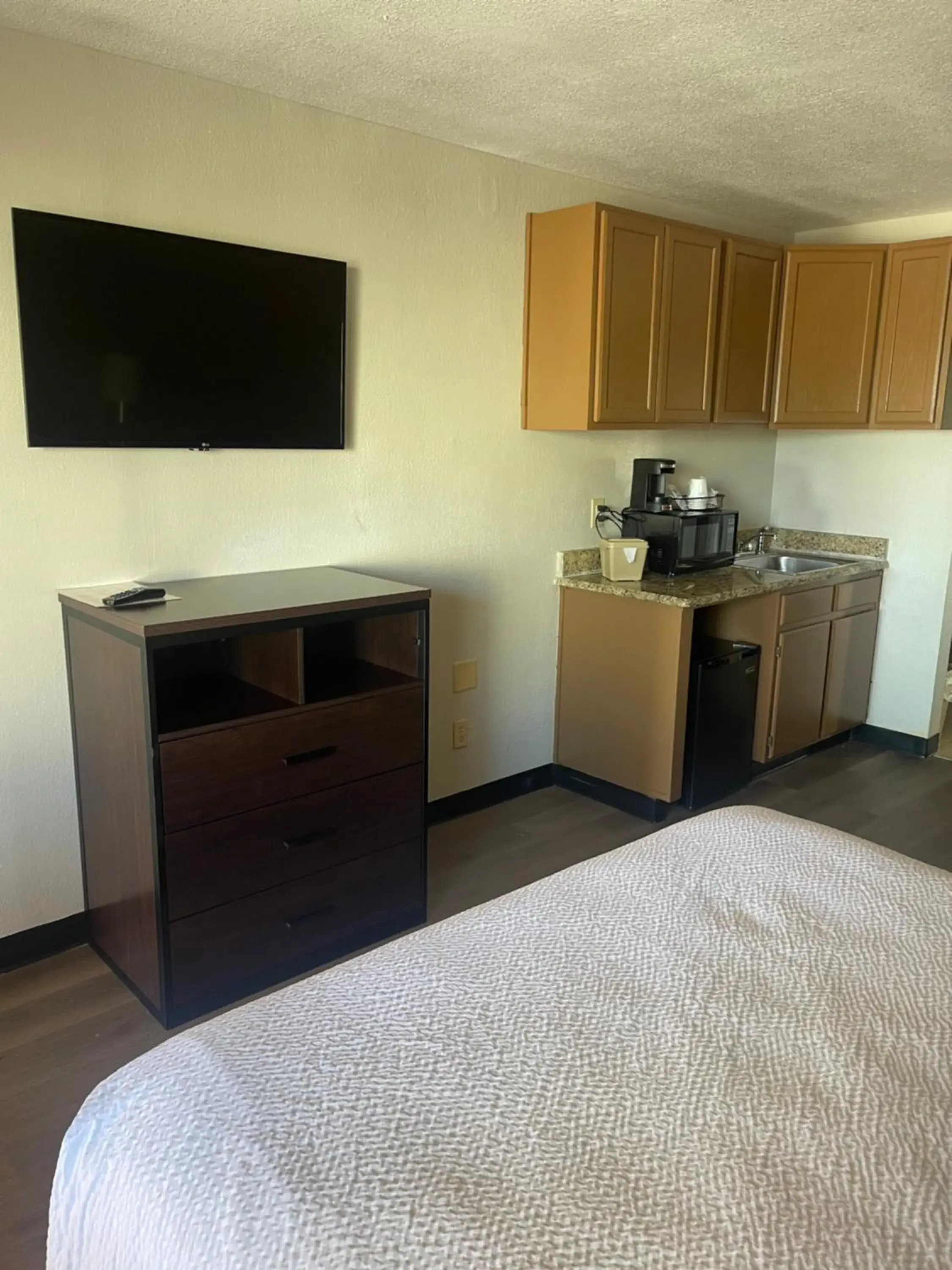 TV/Entertainment Center in Travelodge by Wyndham Tucson AZ